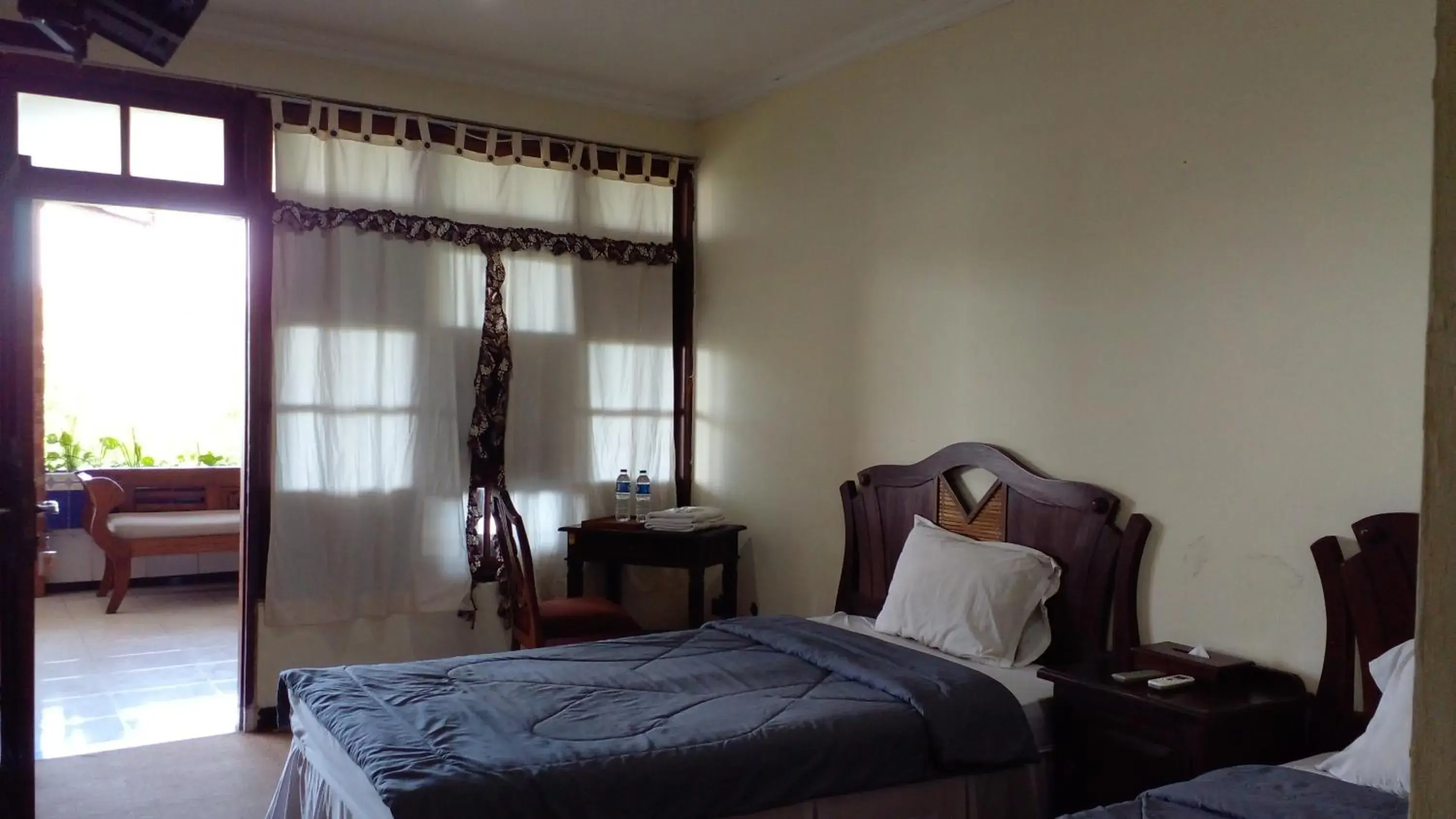 Deluxe Twin Room in Hotel Bifa Yogyakarta Deluxe Twin Room in Hotel Bifa Yogyakarta