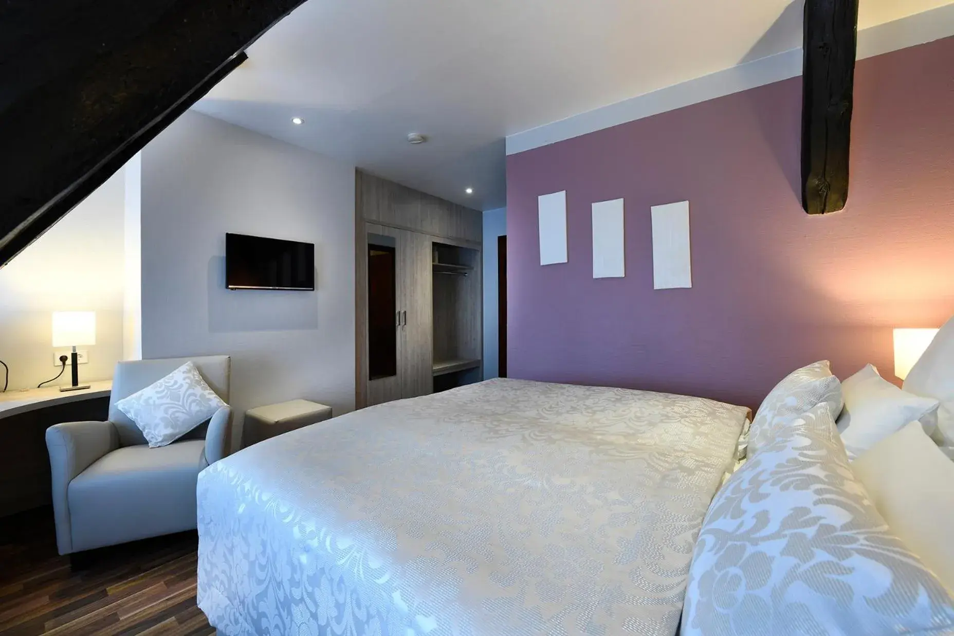 Standard Double Room with French Bed - single occupancy in Hotel Marktkieker Standard Double Room with French Bed - single occupancy in Hotel Marktkieker