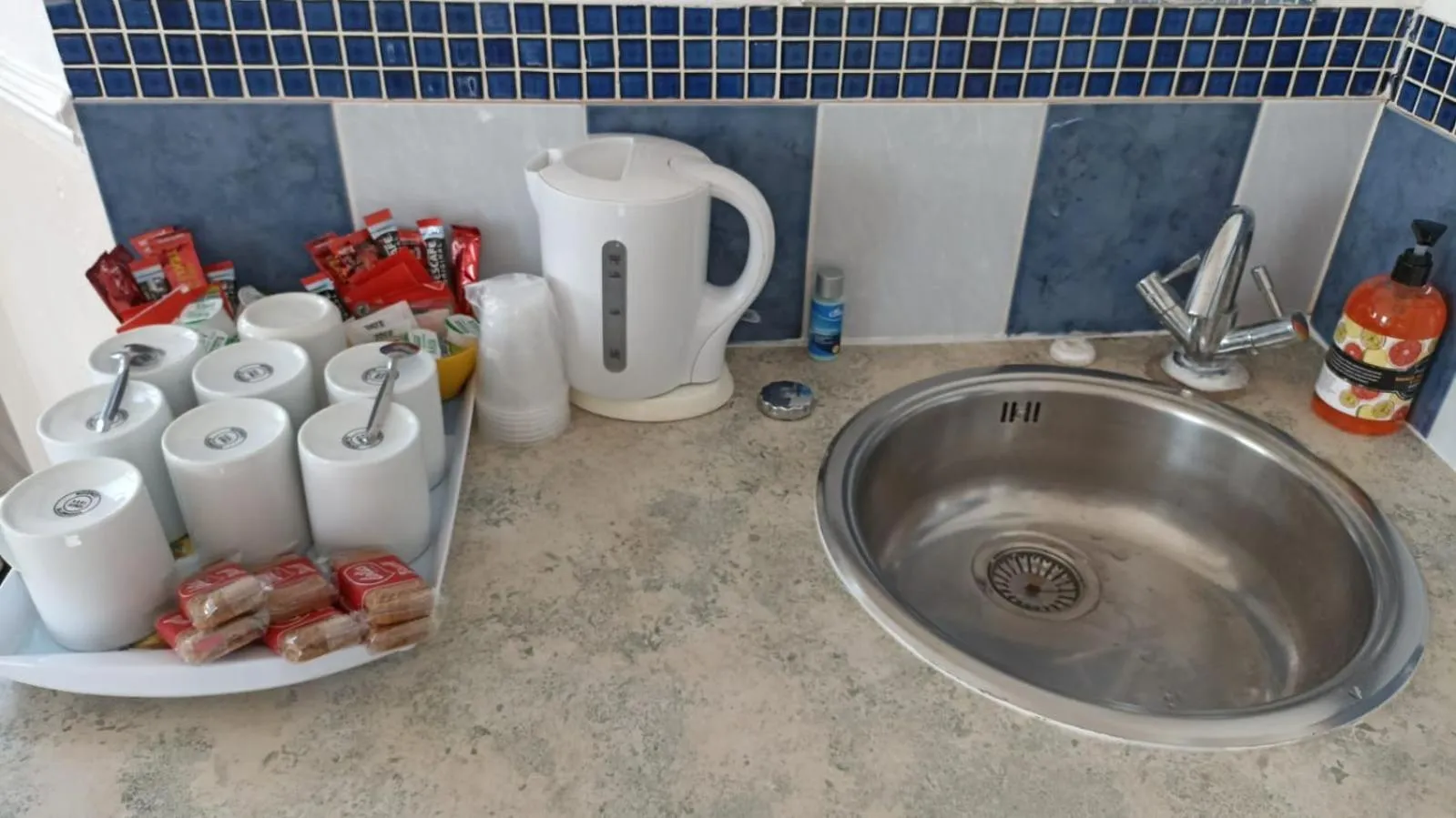 Coffee/tea facilities in Mellory hotel