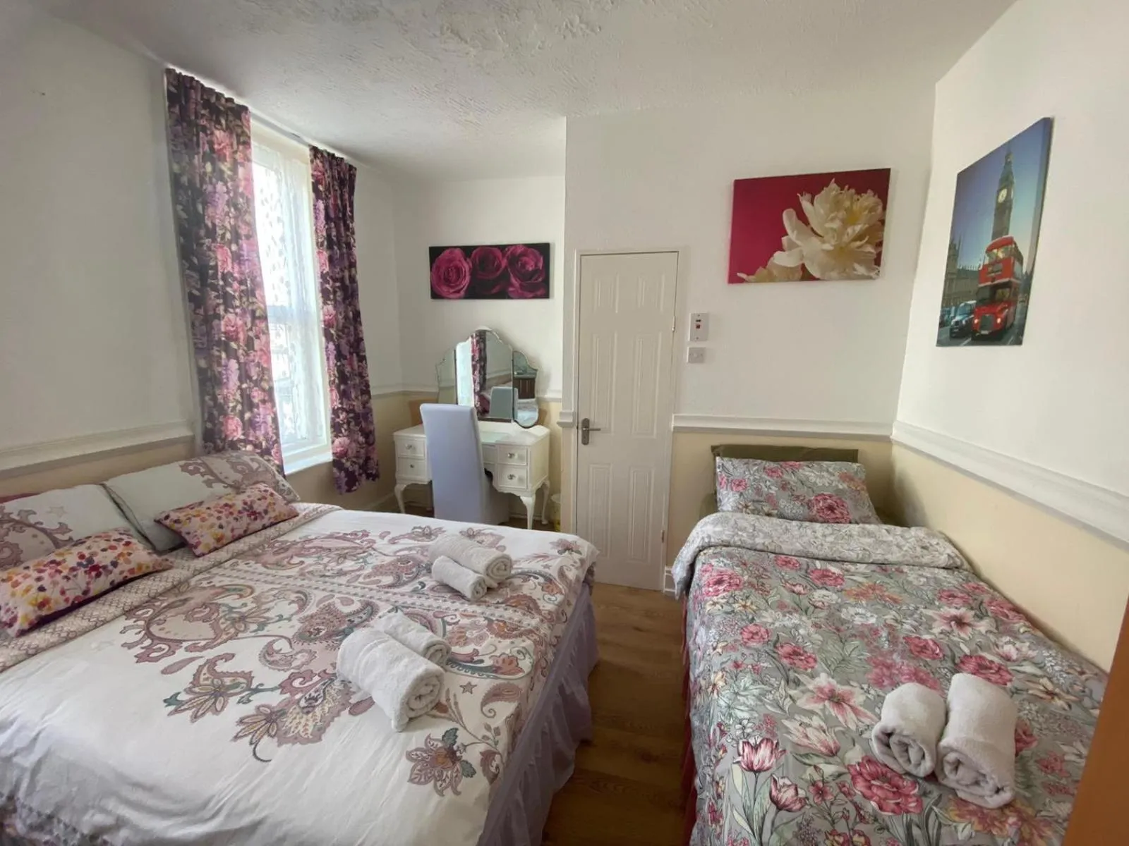 Photo of the whole room, Bed in Mellory hotel