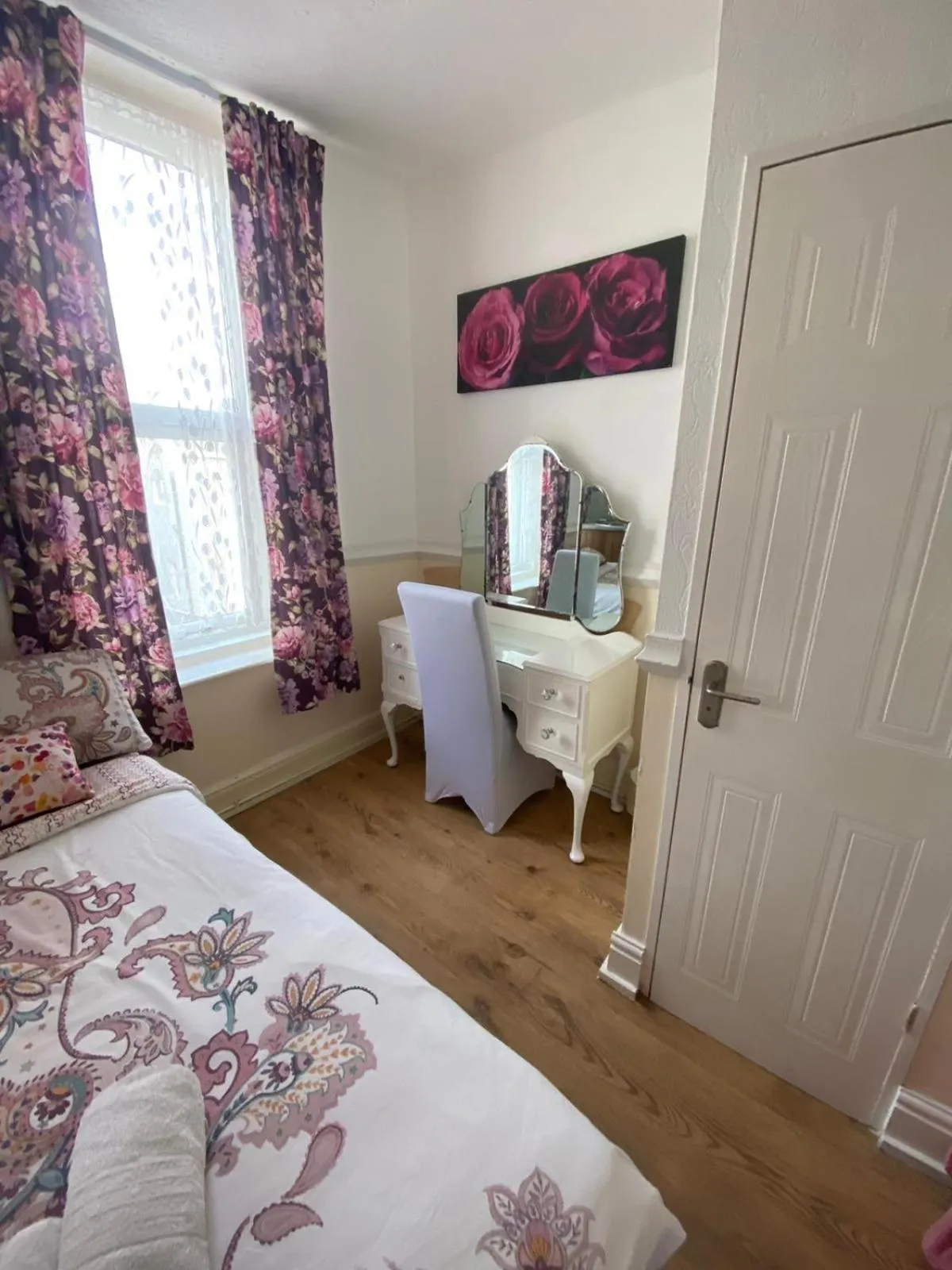 Bedroom, Bed in Mellory hotel