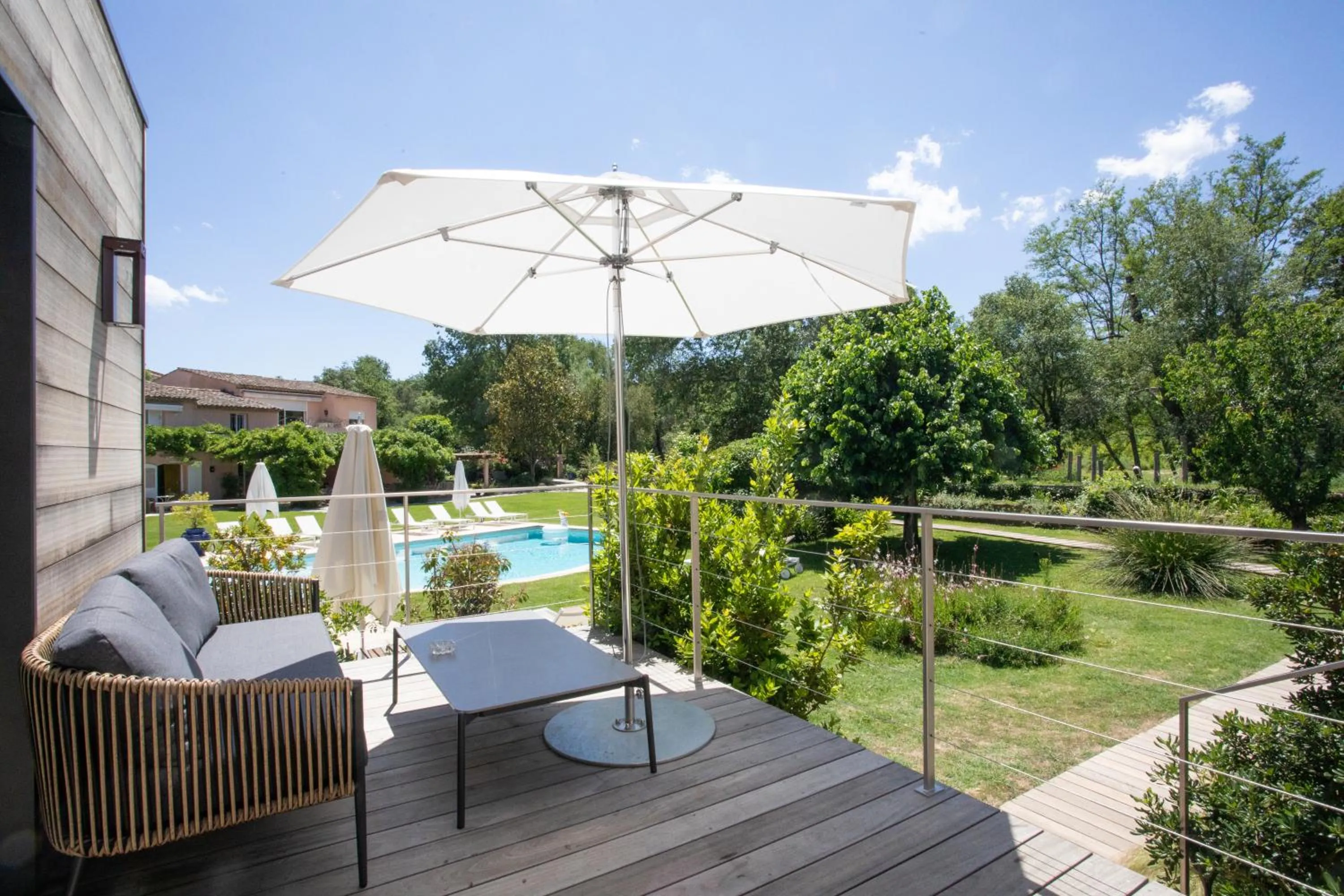 Garden in Hotel Le Verger Maelvi