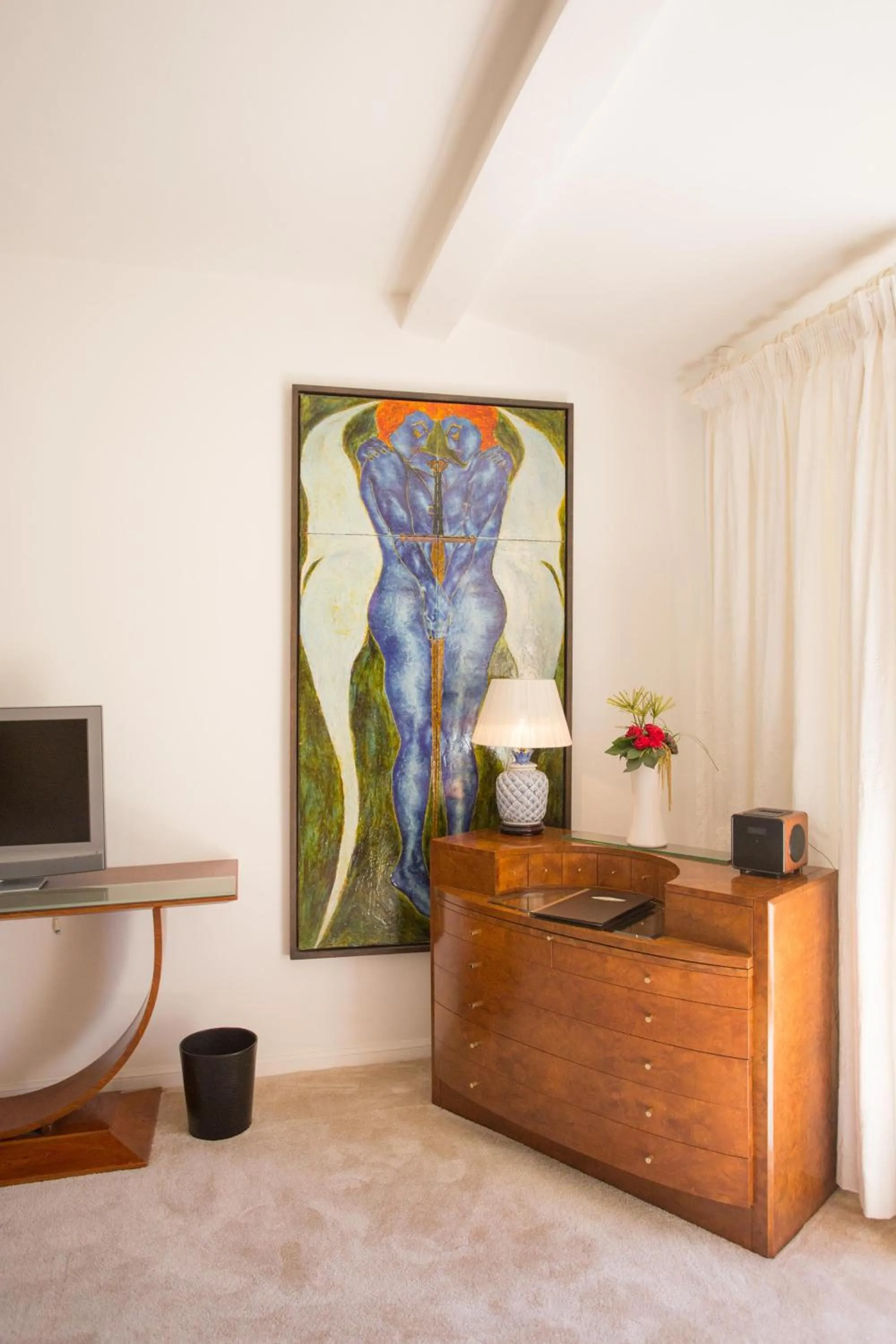 Photo of the whole room in Hotel Le Verger Maelvi