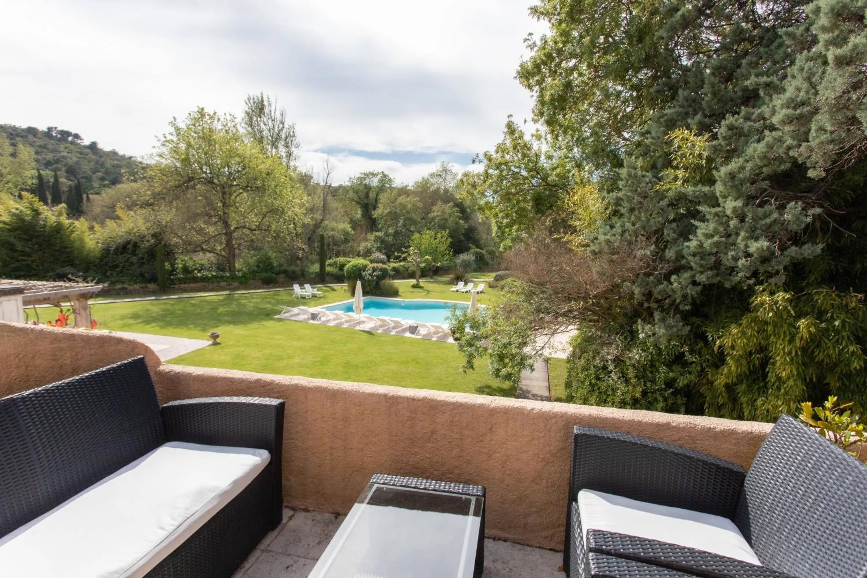 Garden in Hotel Le Verger Maelvi