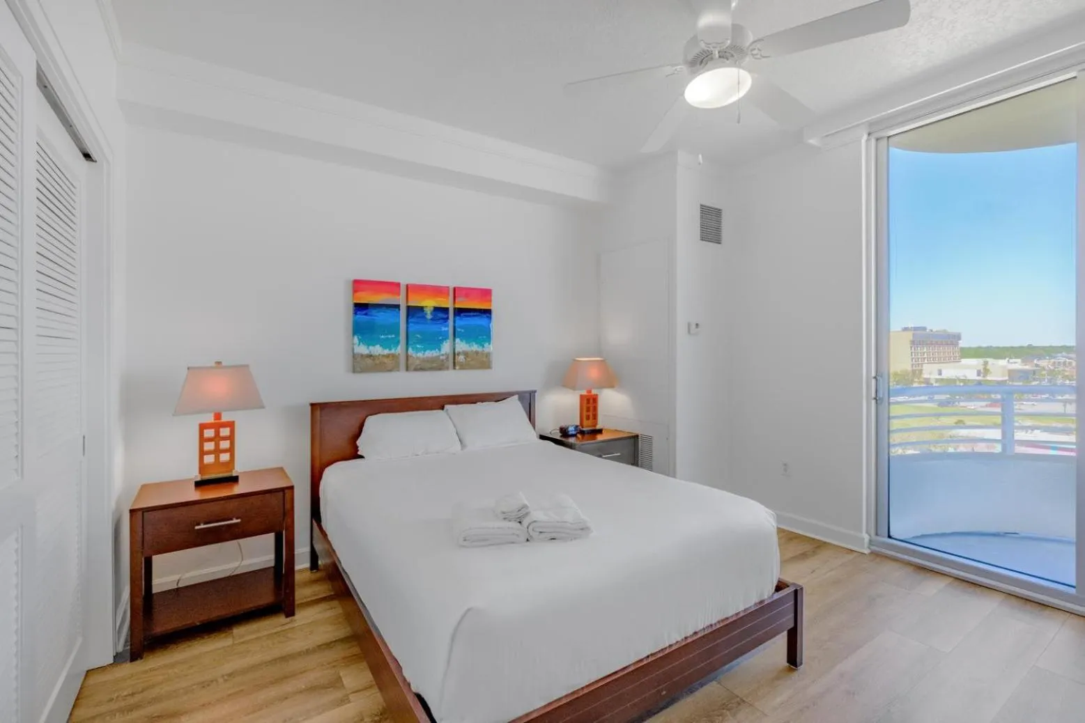 Bed in Ocean Club 607