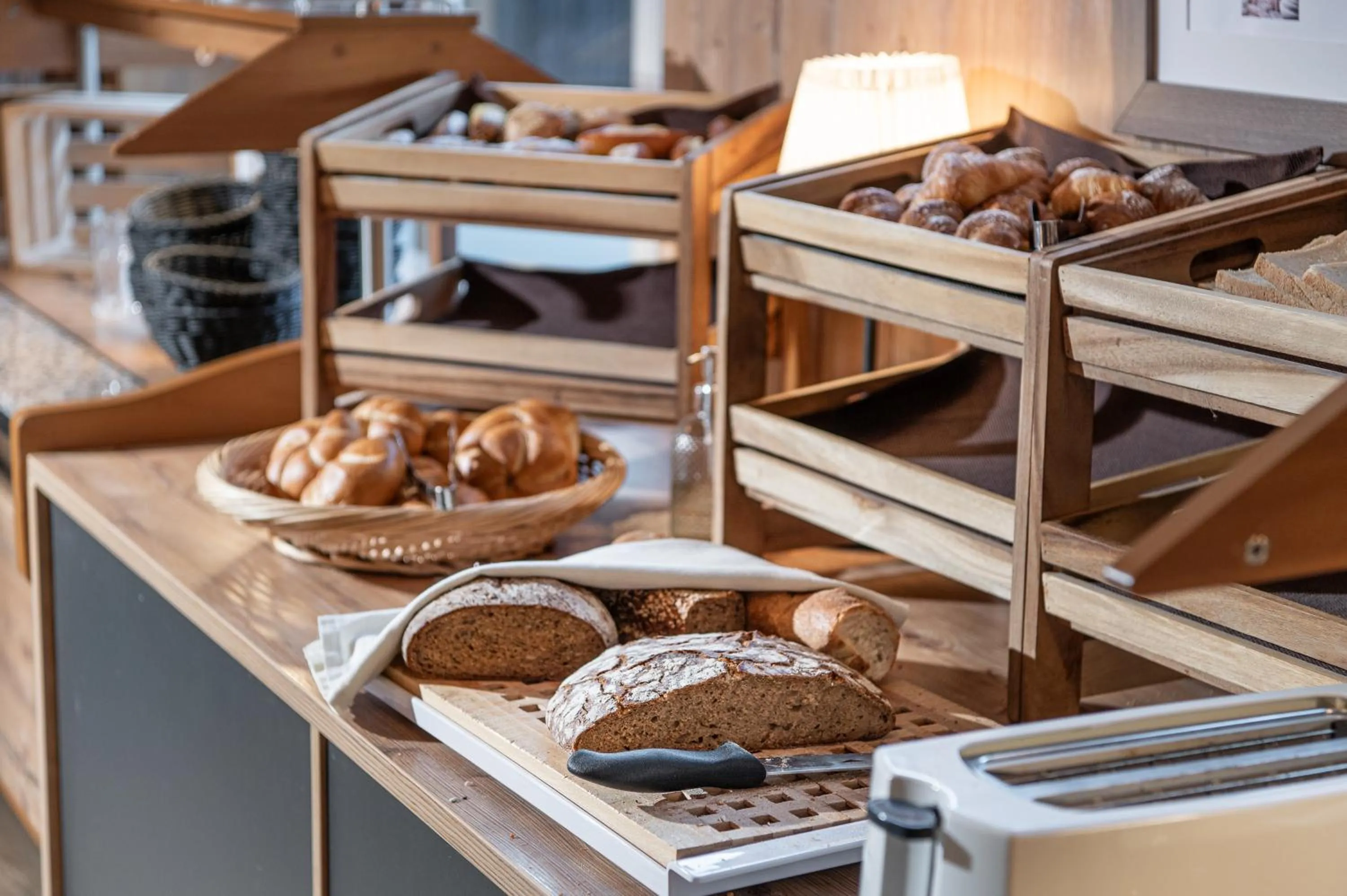 Food and drinks in AlpenParks Montana Apartments