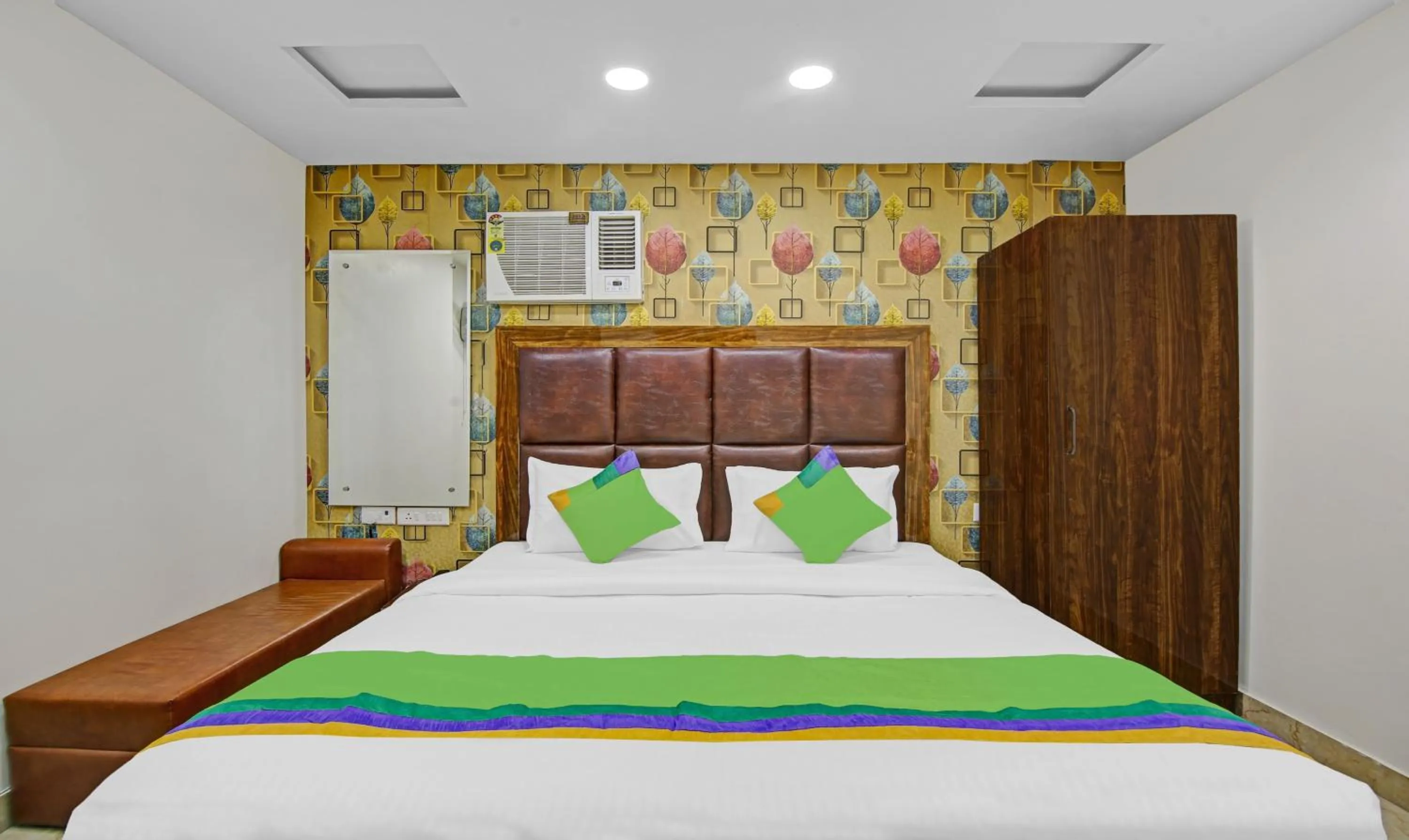 Bed in Treebo Mona Grand