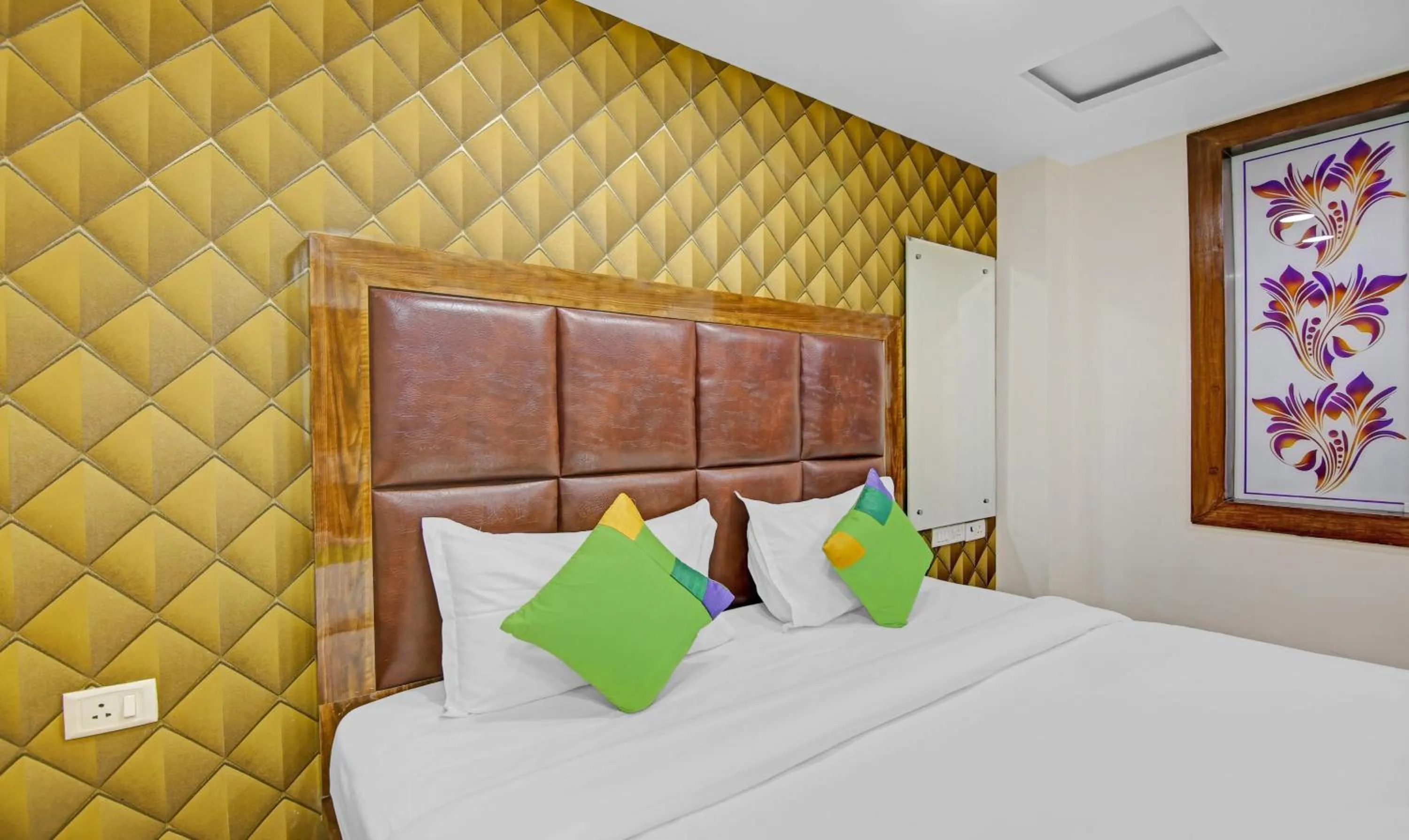 Bed in Treebo Mona Grand