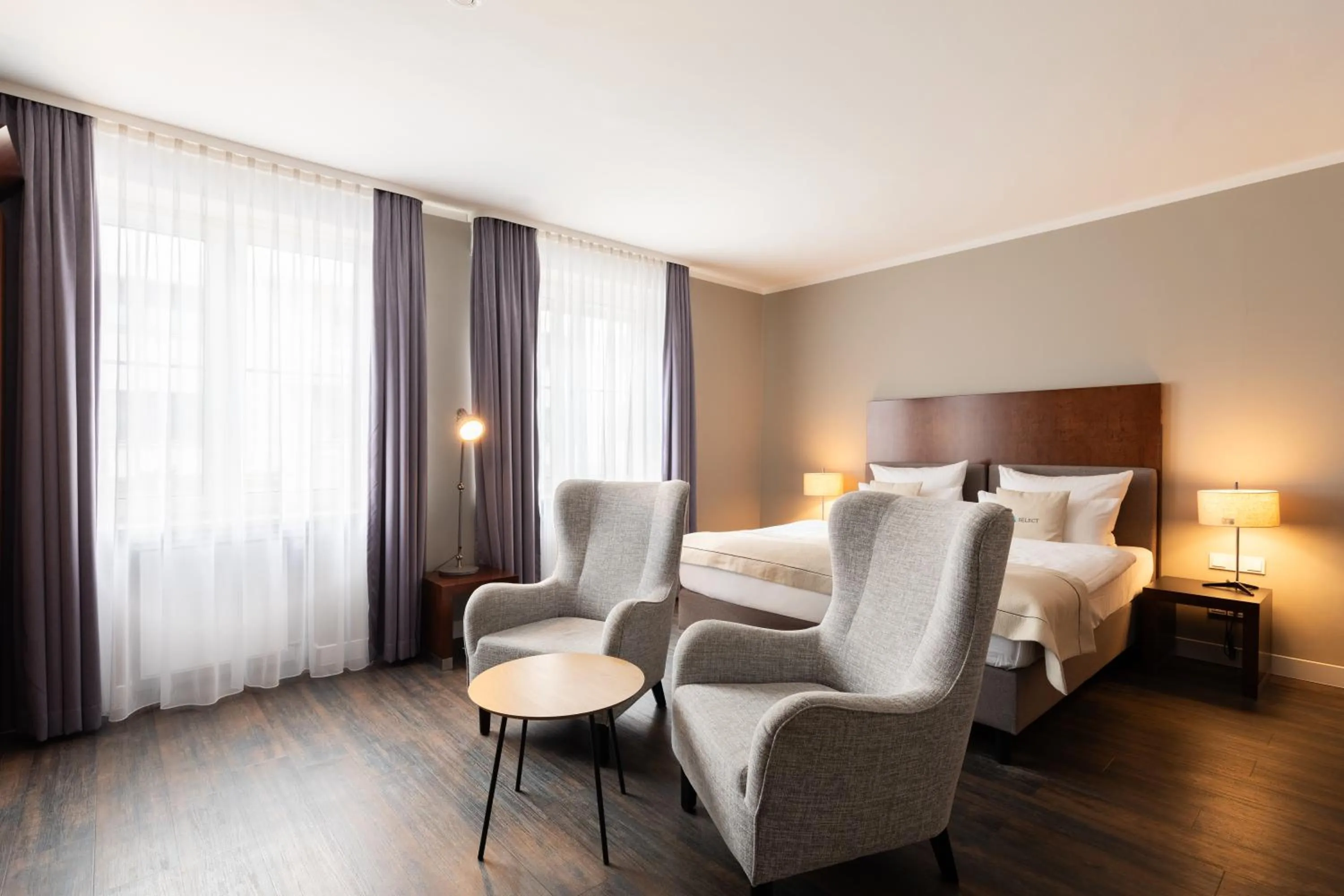 Bed in Select Hotel Friedrichshafen