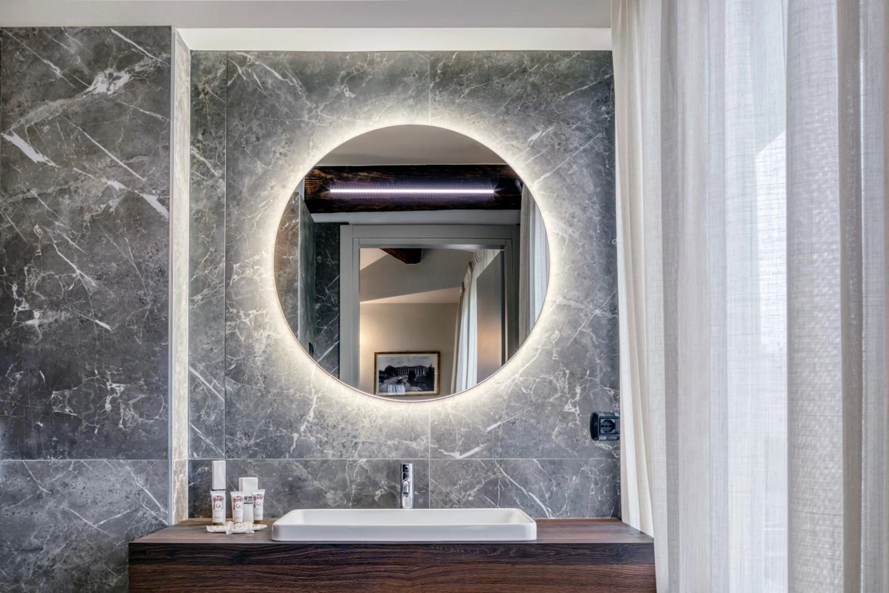 Bathroom in Porta Altinia Suites