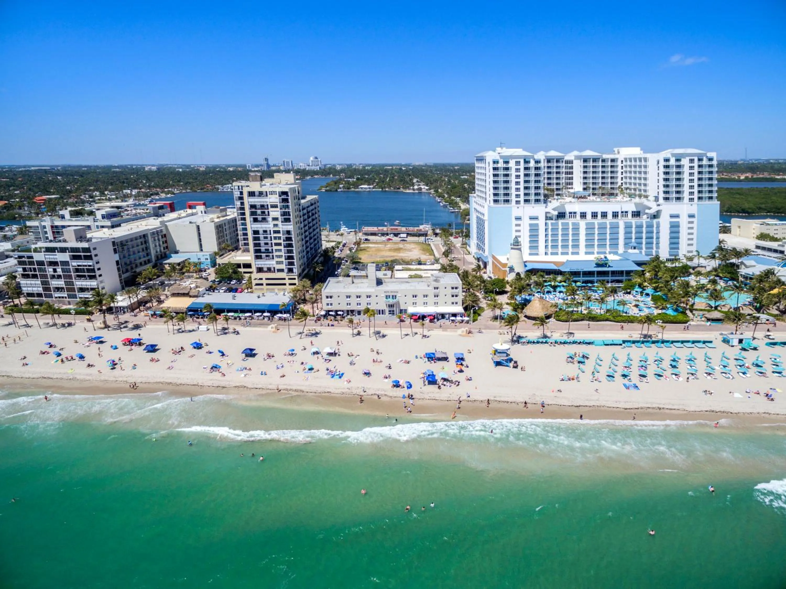 Property building in Hotel Sheldon