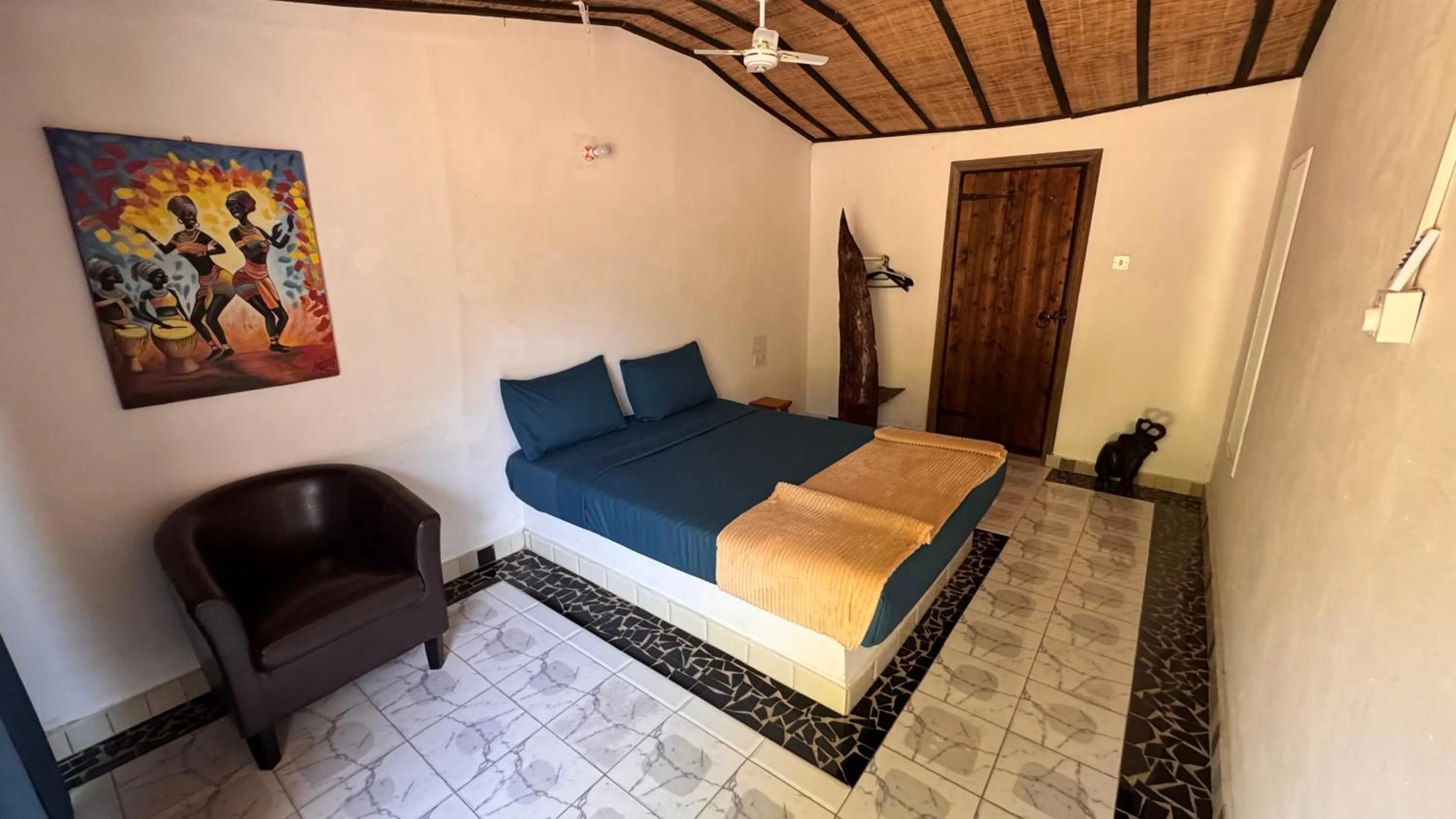 Property building, Bed in Footsteps Eco-Lodge