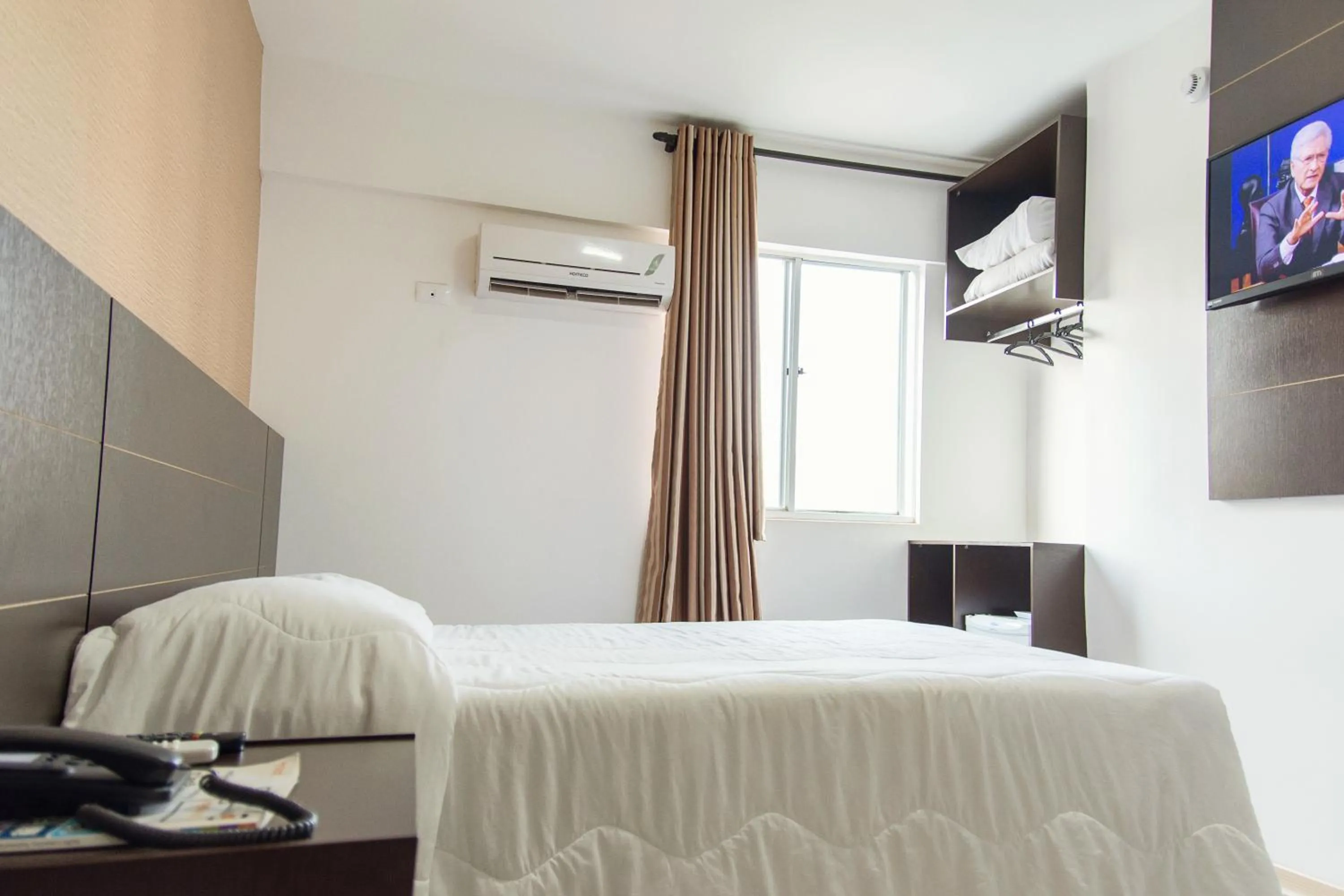 TV and multimedia, Bed in CLH Suítes Foz do Iguaçu