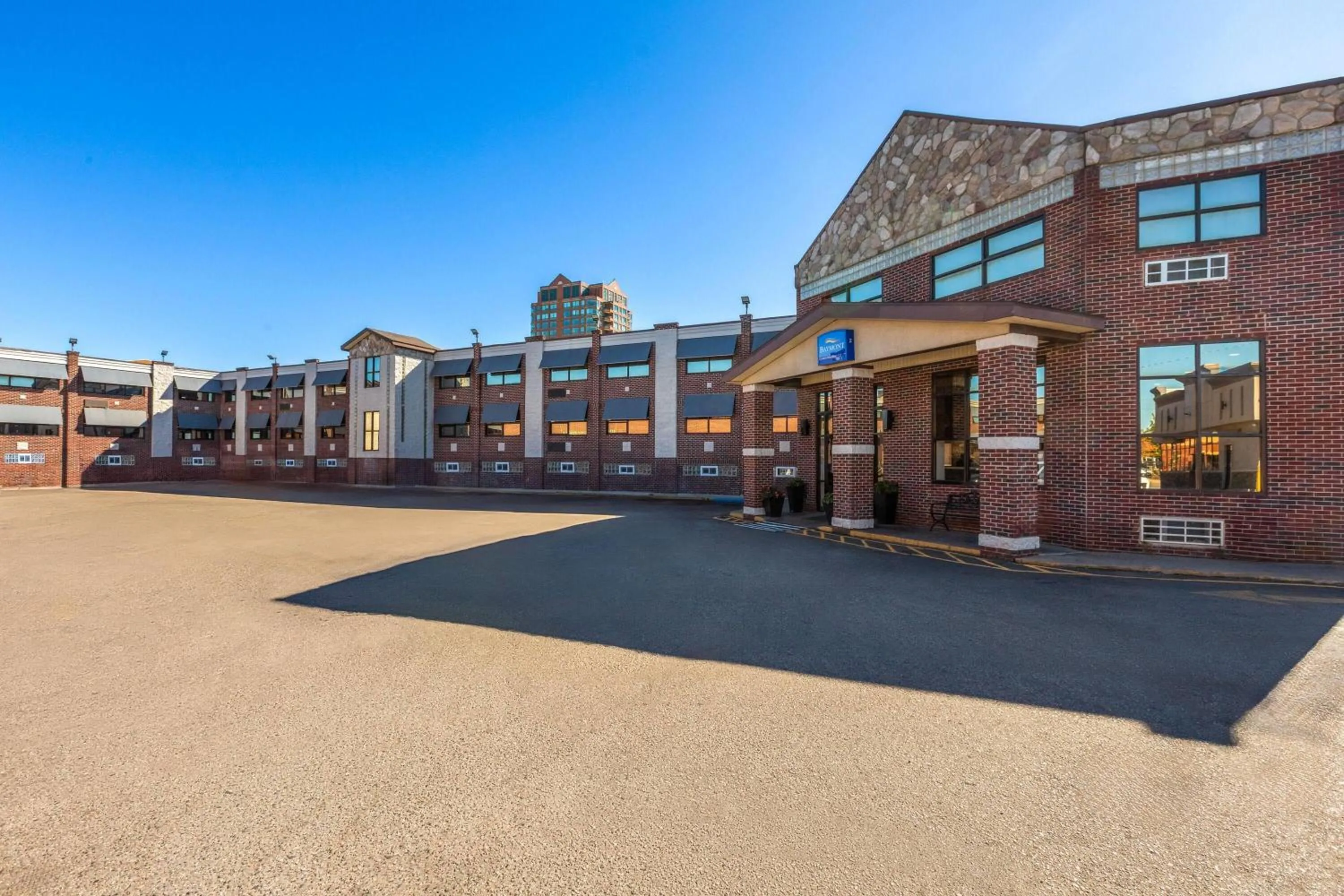 Property building in Baymont by Wyndham Downtown Detroit