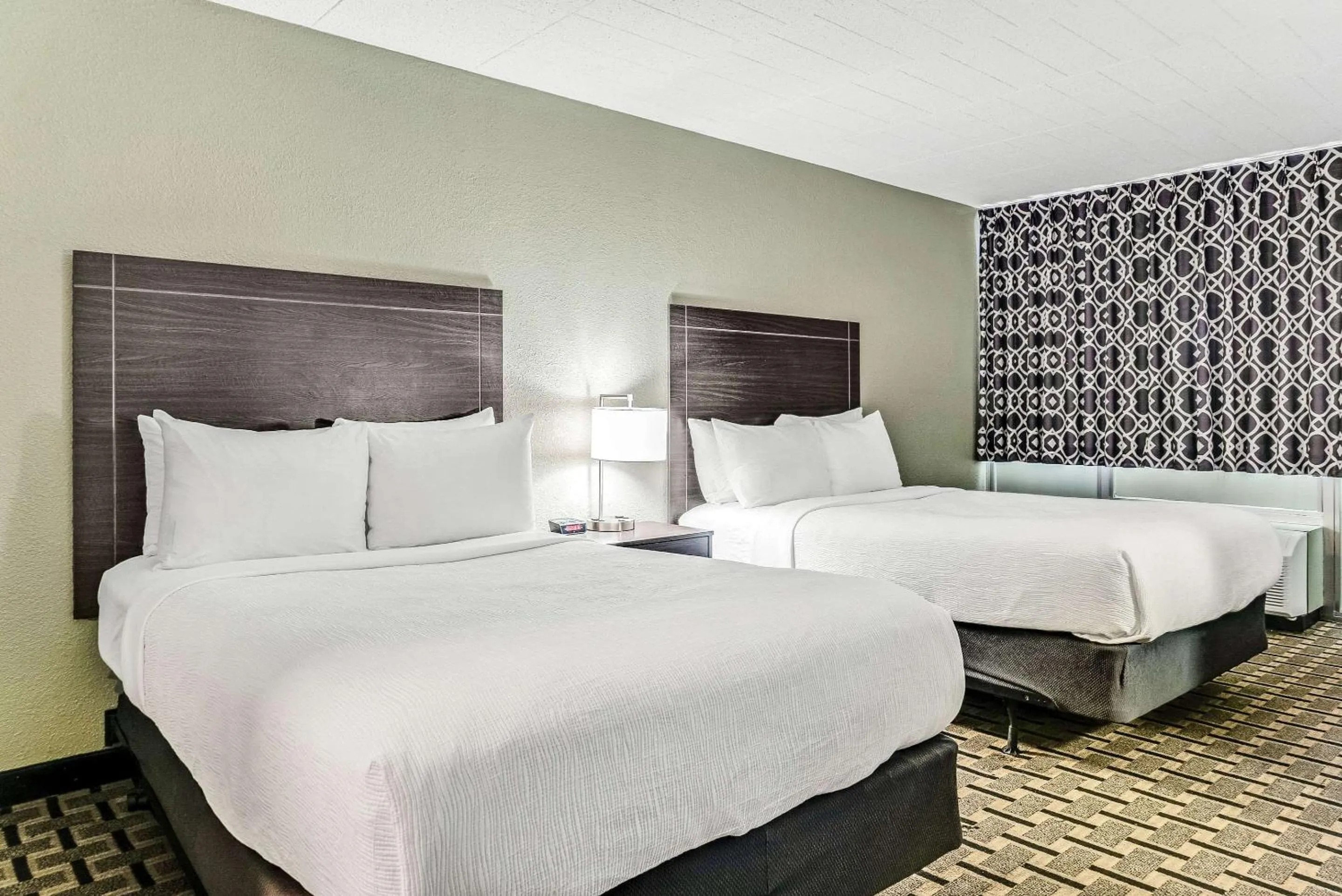 Bedroom, Bed in Quality Inn Detroit Downtown