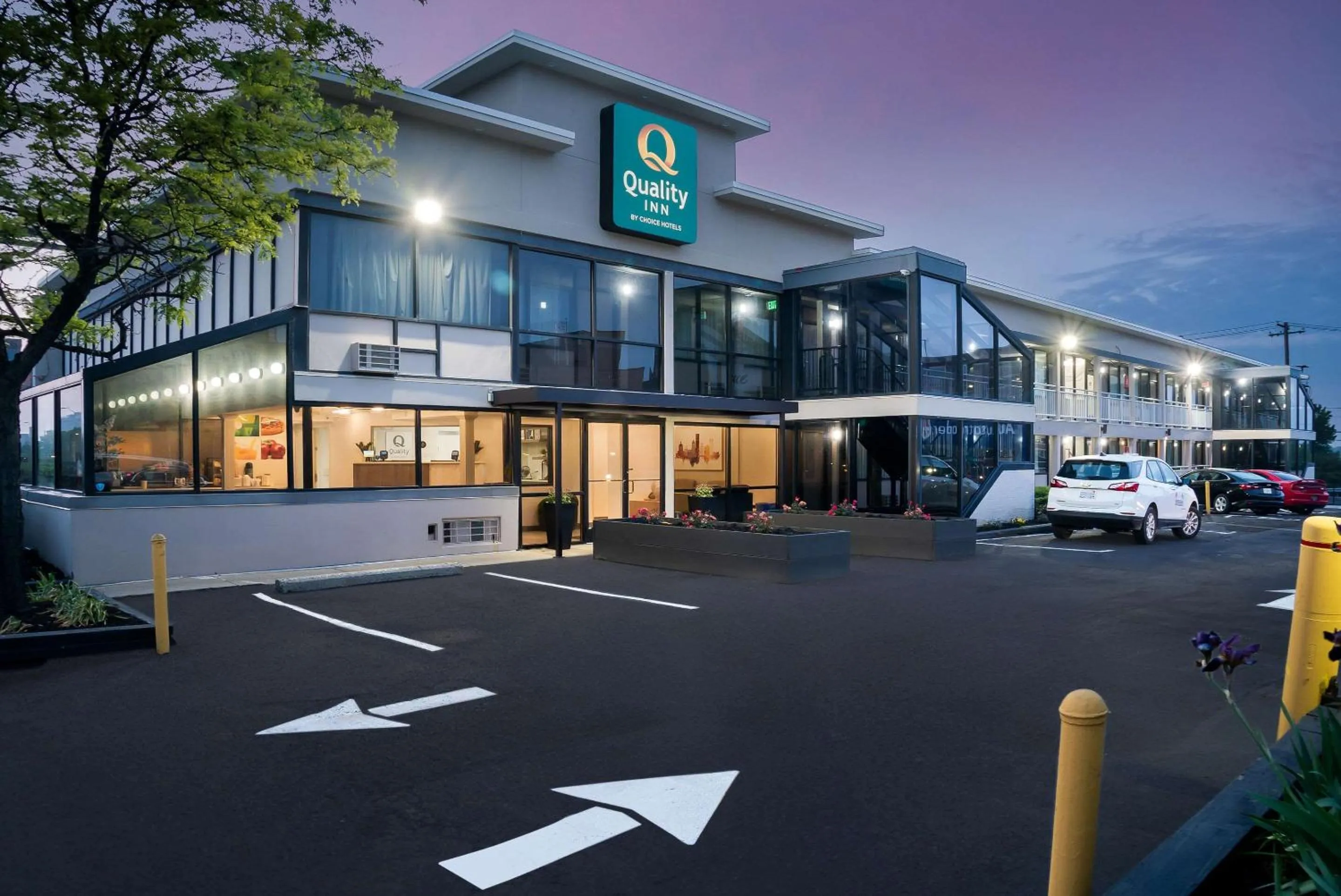 Property building in Quality Inn Detroit Downtown