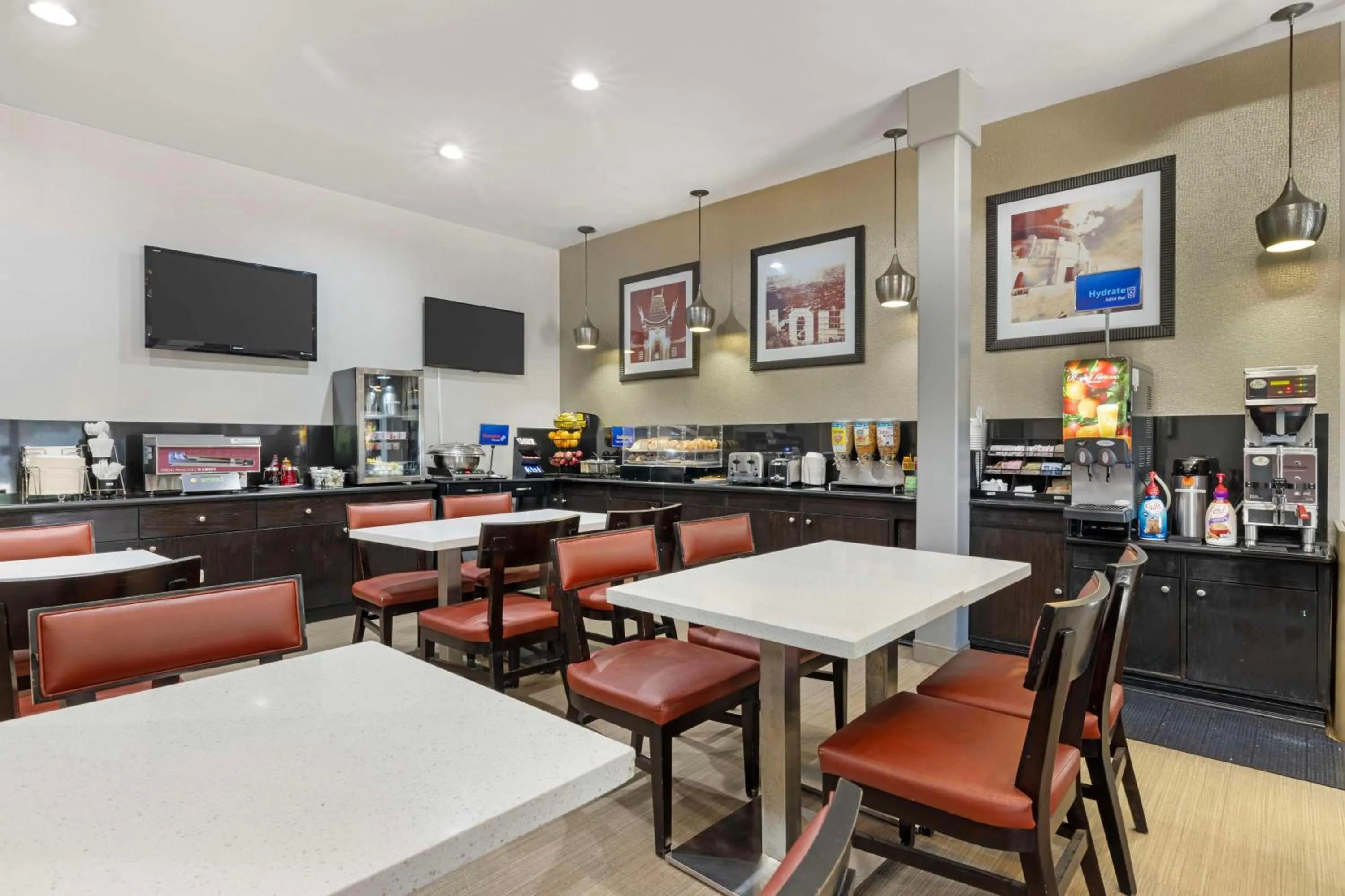 Breakfast in Best Western Royal Palace Inn & Suites