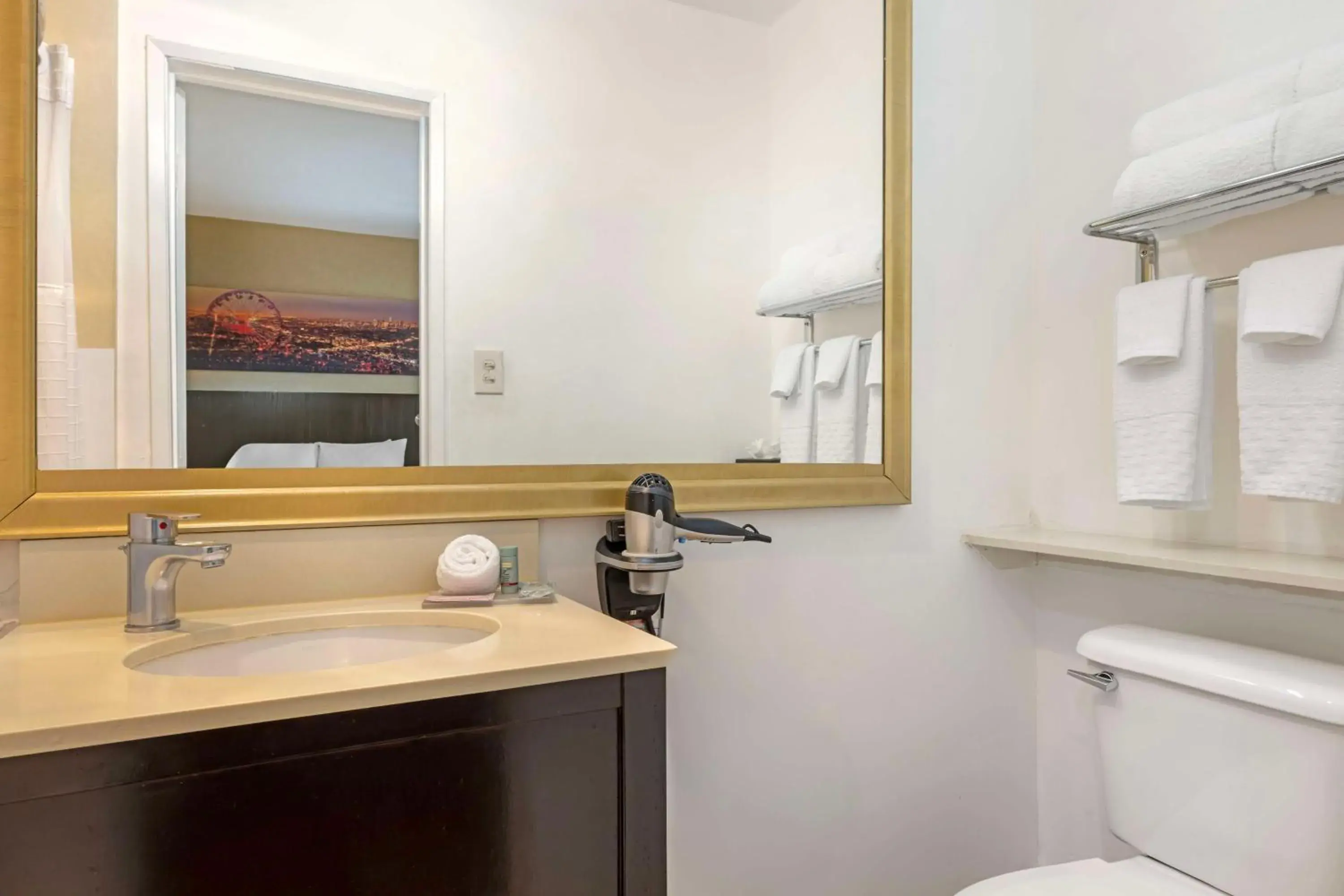 Suite with Two Queen Beds and Balcony - Pet Friendly/Non-Smoking in Best Western Royal Palace Inn & Suites Suite with Two Queen Beds and Balcony - Pet Friendly/Non-Smoking in Best Western Royal Palace Inn & Suites