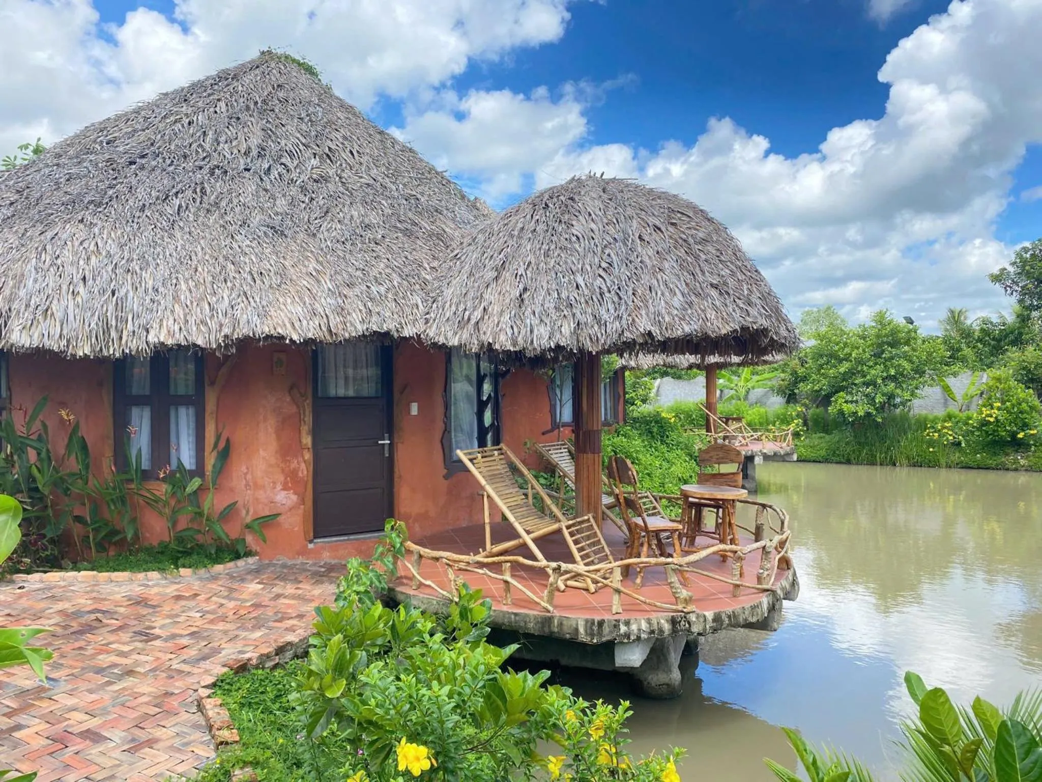 Day in Mekong Silt Ecolodge - Pool & Half-Board Included