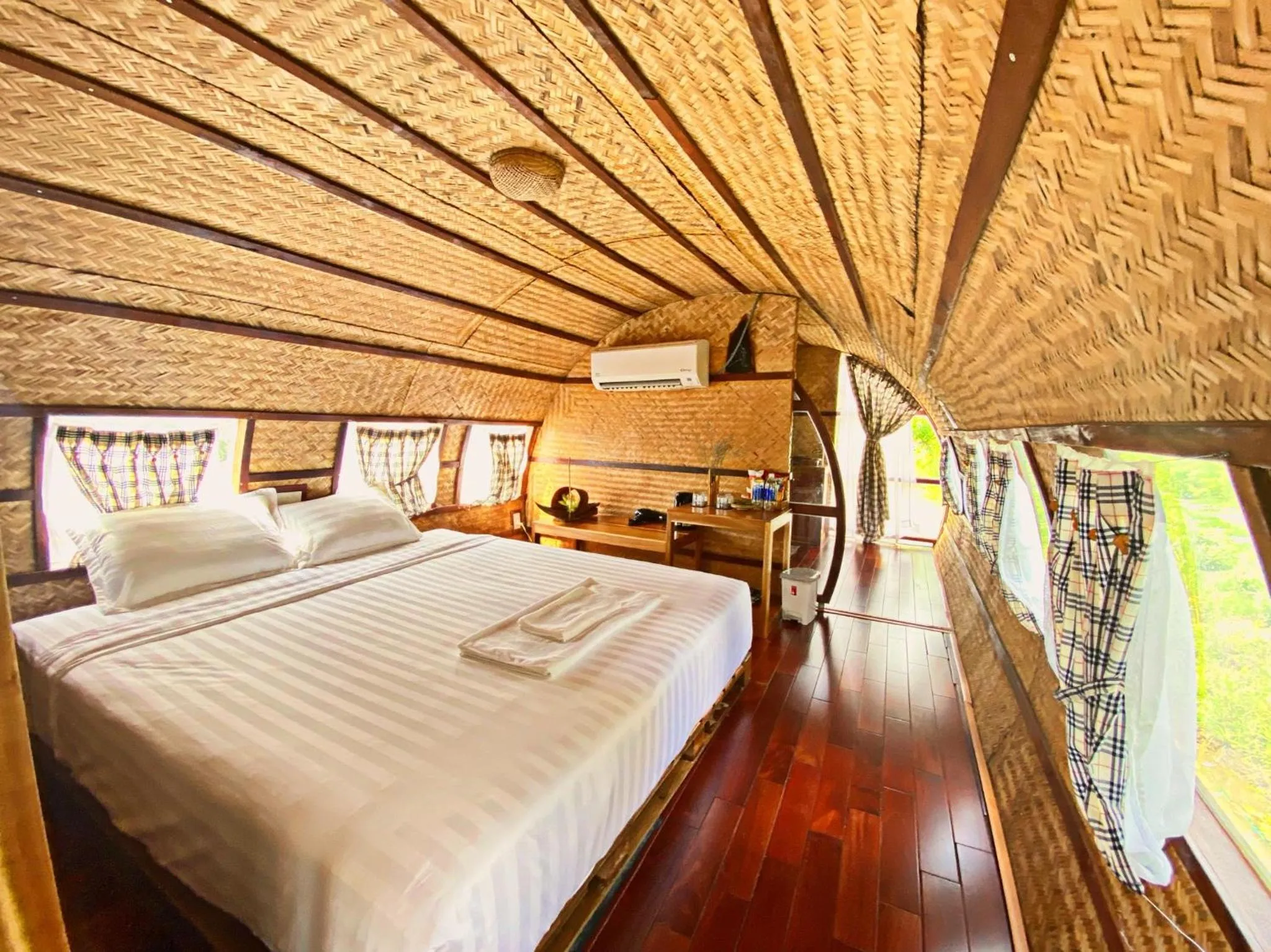 Bed in MEKONG SILT ECOLODGE