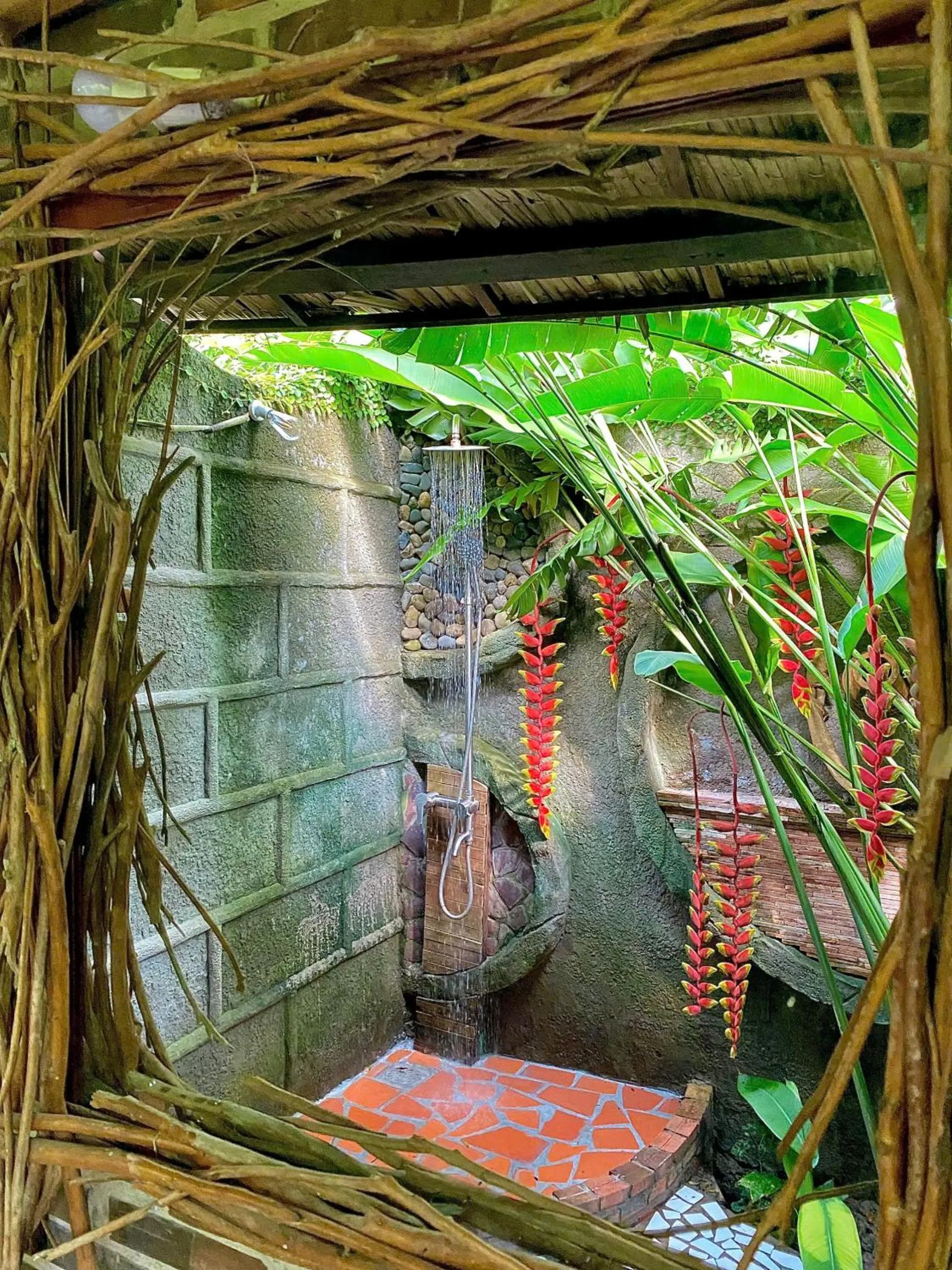 Shower in Mekong Silt Ecolodge - Pool & Half-Board Included
