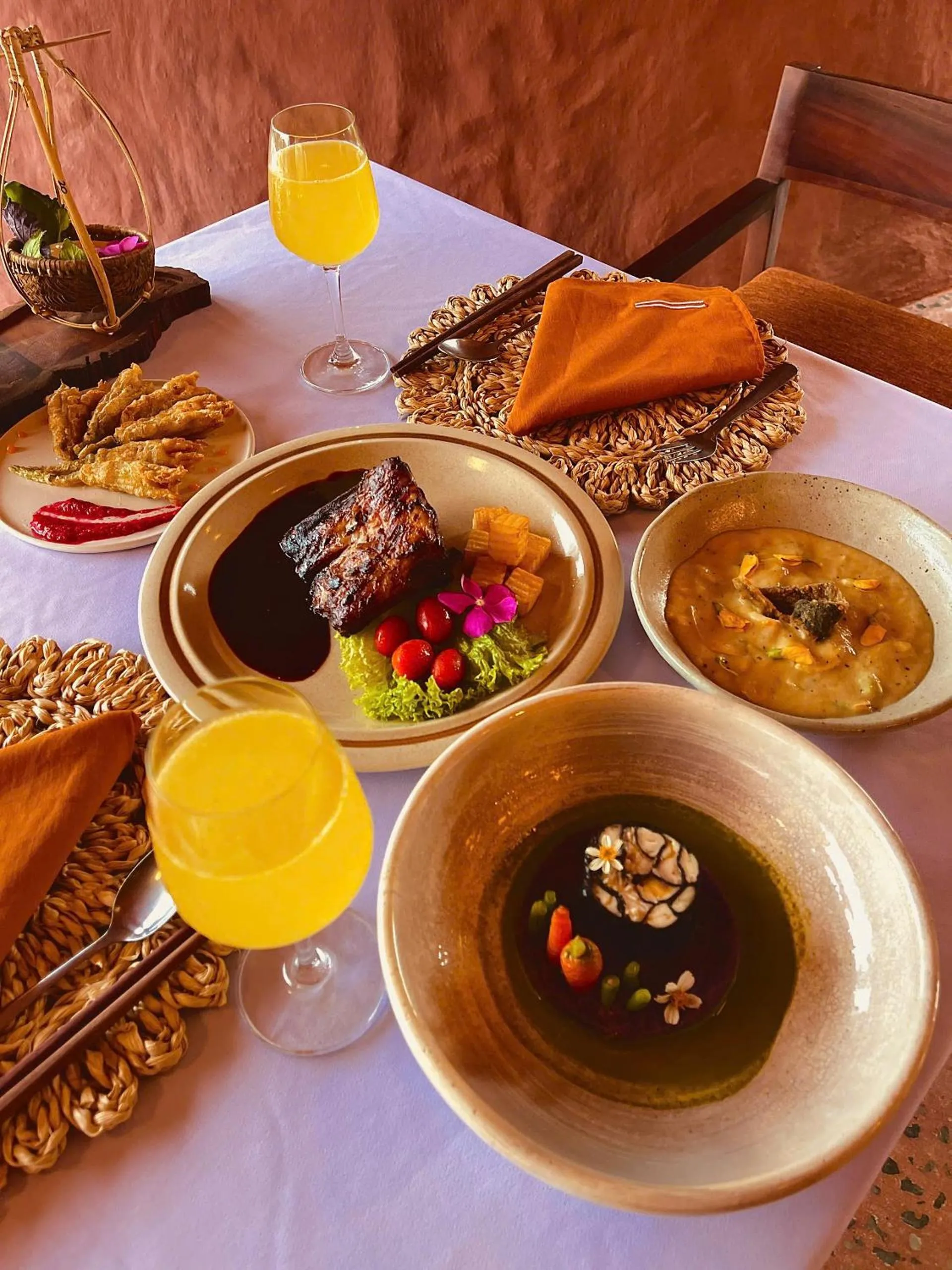 Food and drinks in Mekong Silt Ecolodge - Pool & Half-Board Included