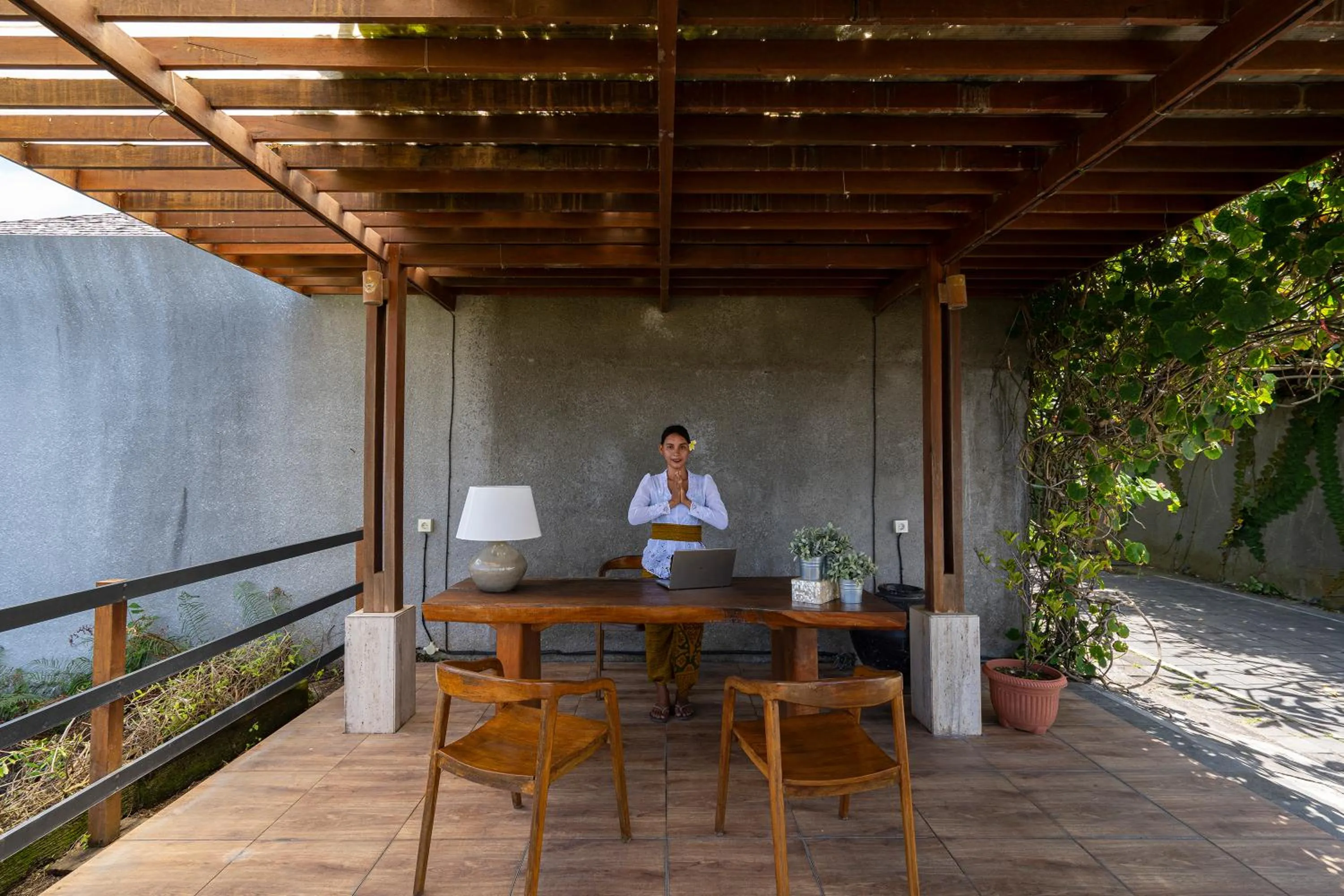 People in Moritz Palm Villa