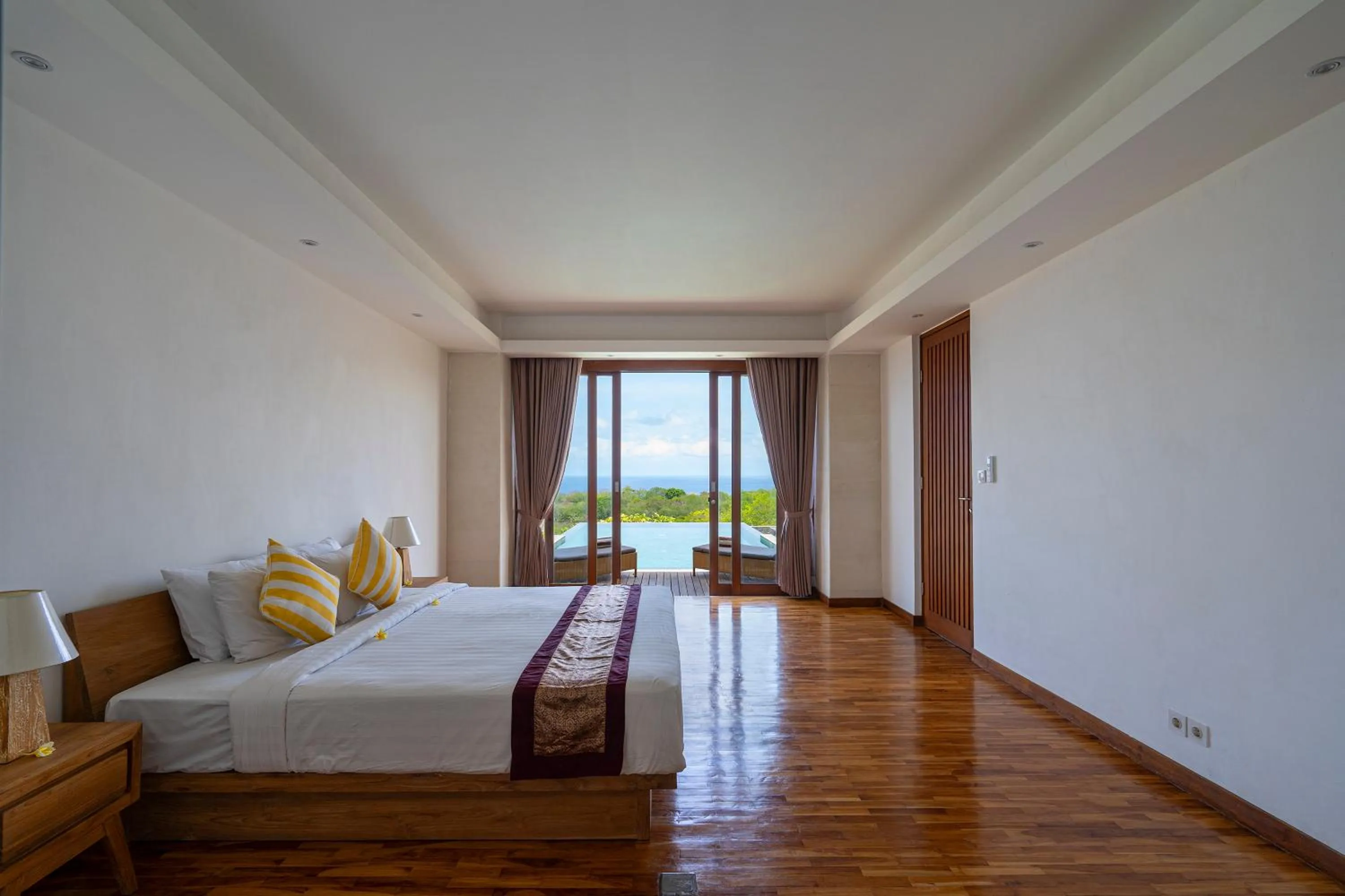 Bed in Moritz Palm Villa