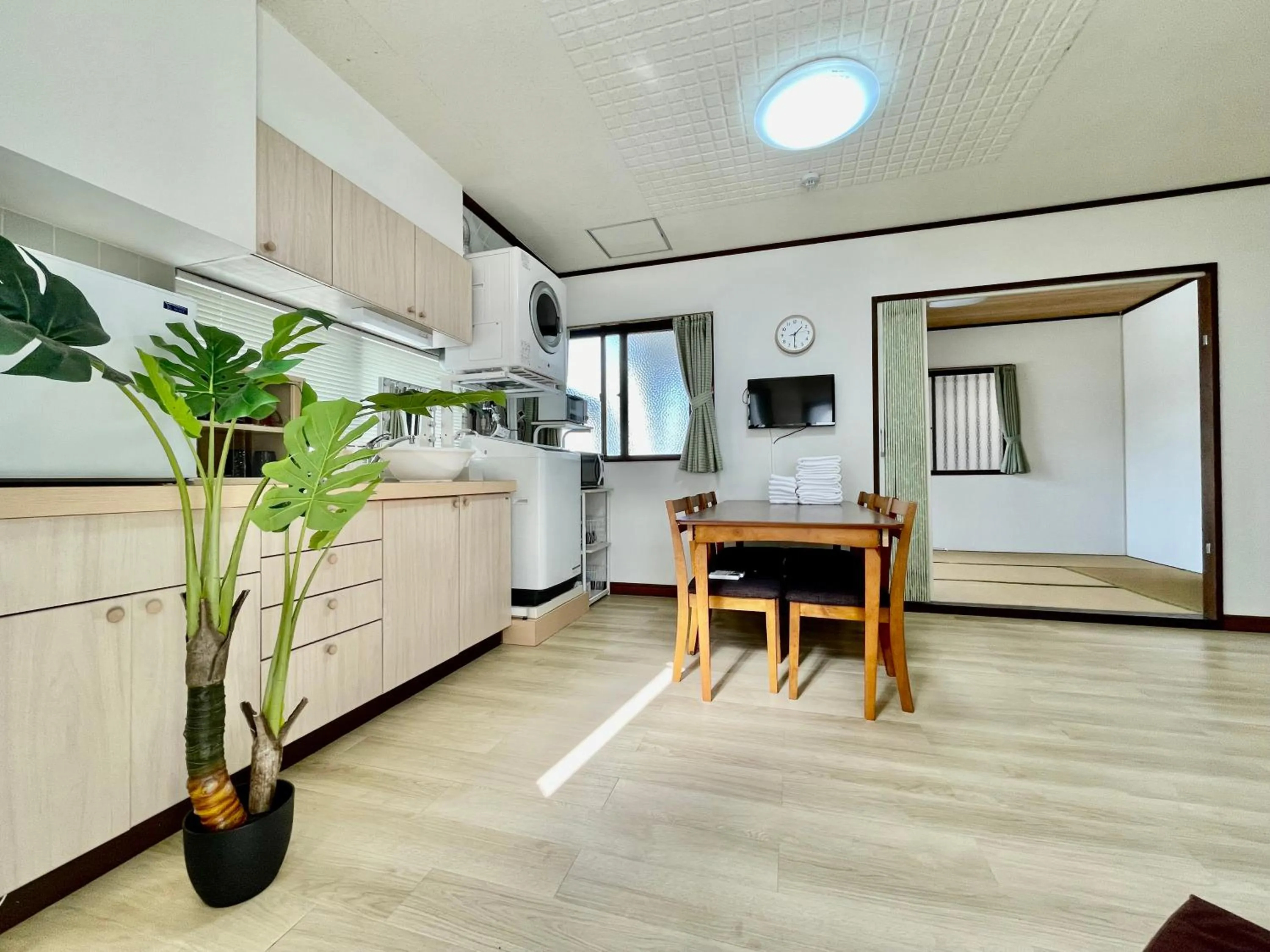 Dining area in West Villa