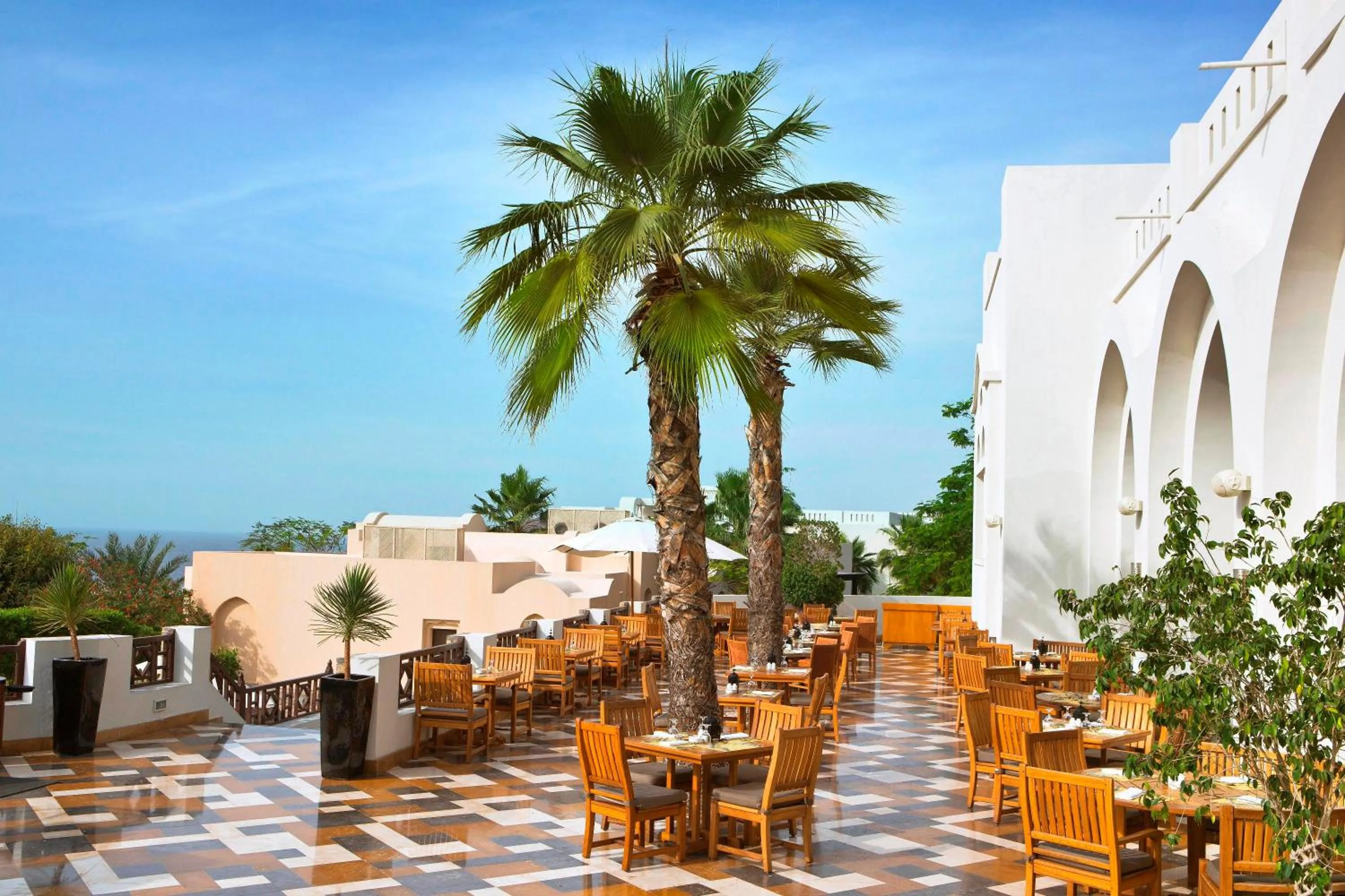 Restaurant/places to eat in The Cove Rotana Resort - Ras Al Khaimah