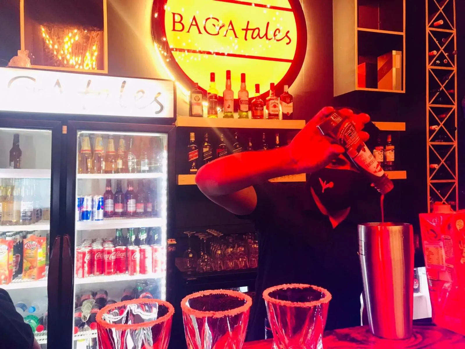 Lounge or bar in Amara Oceanfront Resort & Club Baga