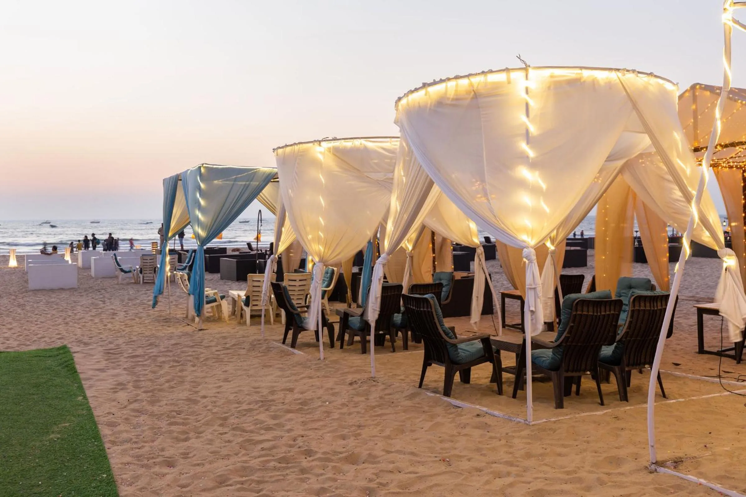 Seating area in Amara Oceanfront Resort & Club Baga