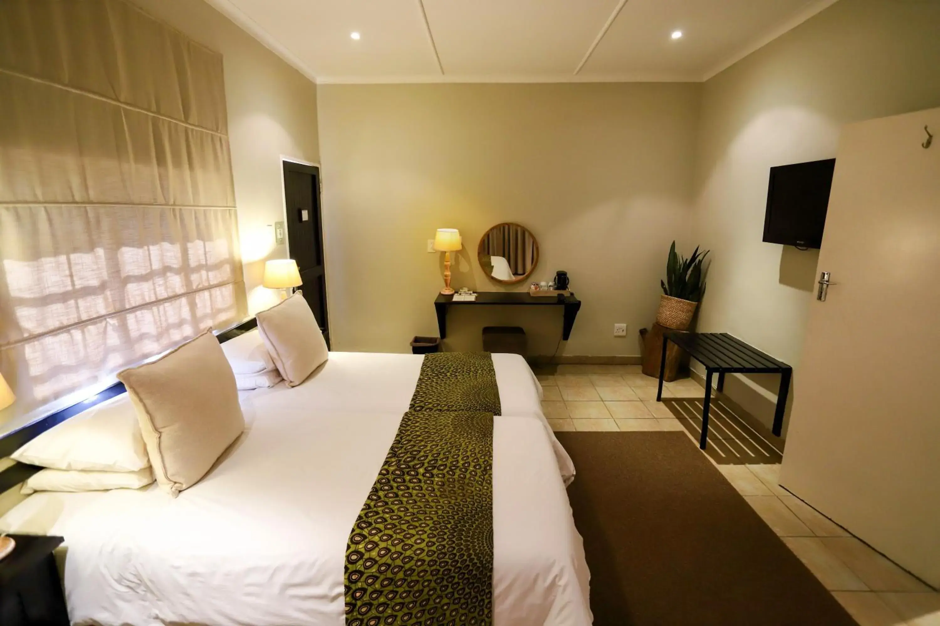 Double or Twin Room - single occupancy in Mantenga Lodge Double or Twin Room - single occupancy in Mantenga Lodge