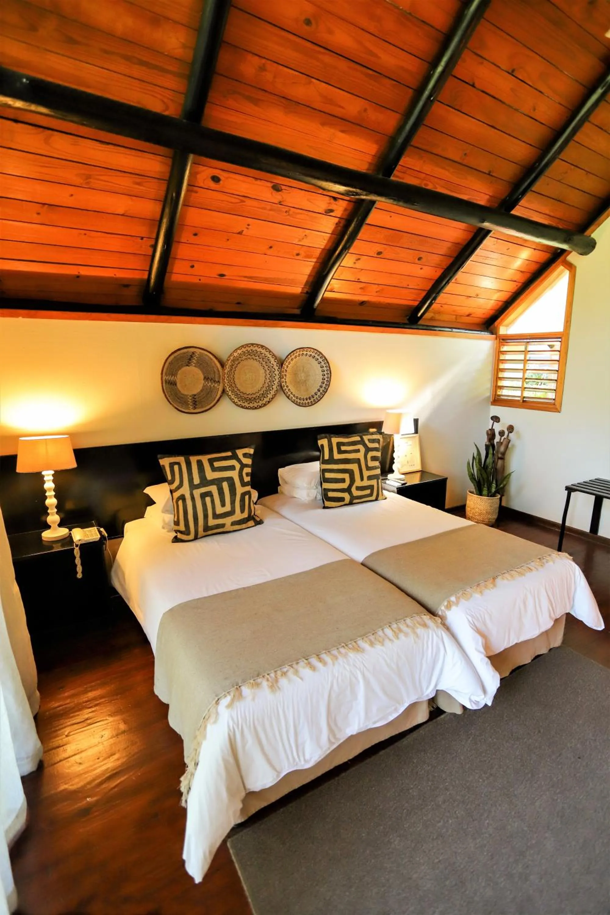 Bedroom, Bed in Mantenga Lodge