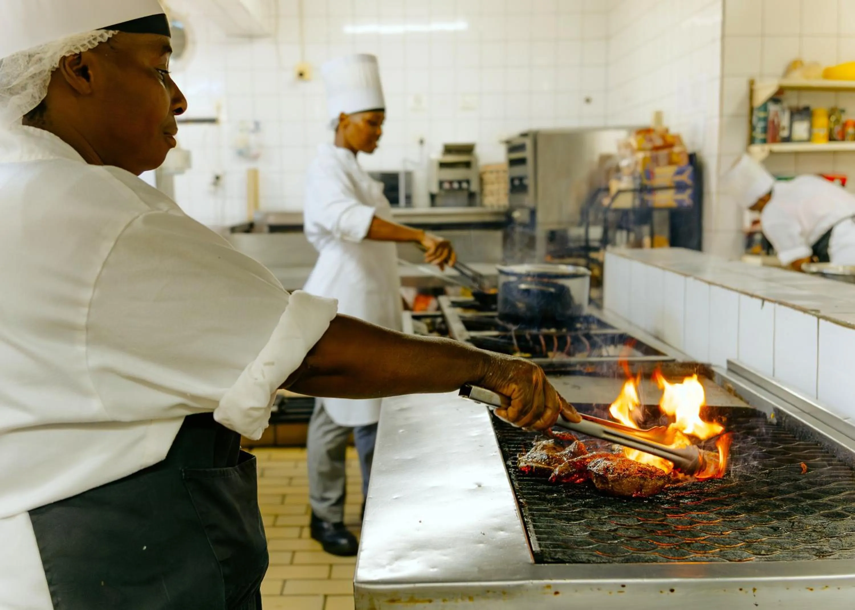 Restaurant/places to eat in Mantenga Lodge