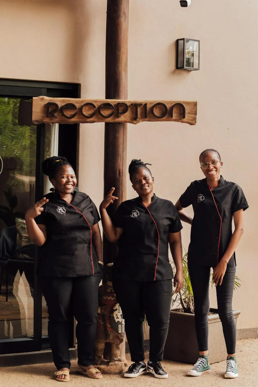 Staff in Mantenga Lodge