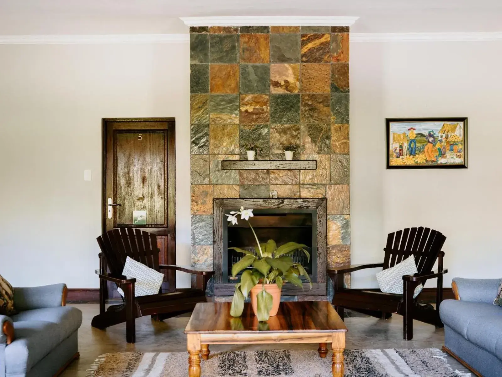 Standard King Room - single occupancy in Nkonyeni Lodge & Golf Estate Standard King Room - single occupancy in Nkonyeni Lodge & Golf Estate