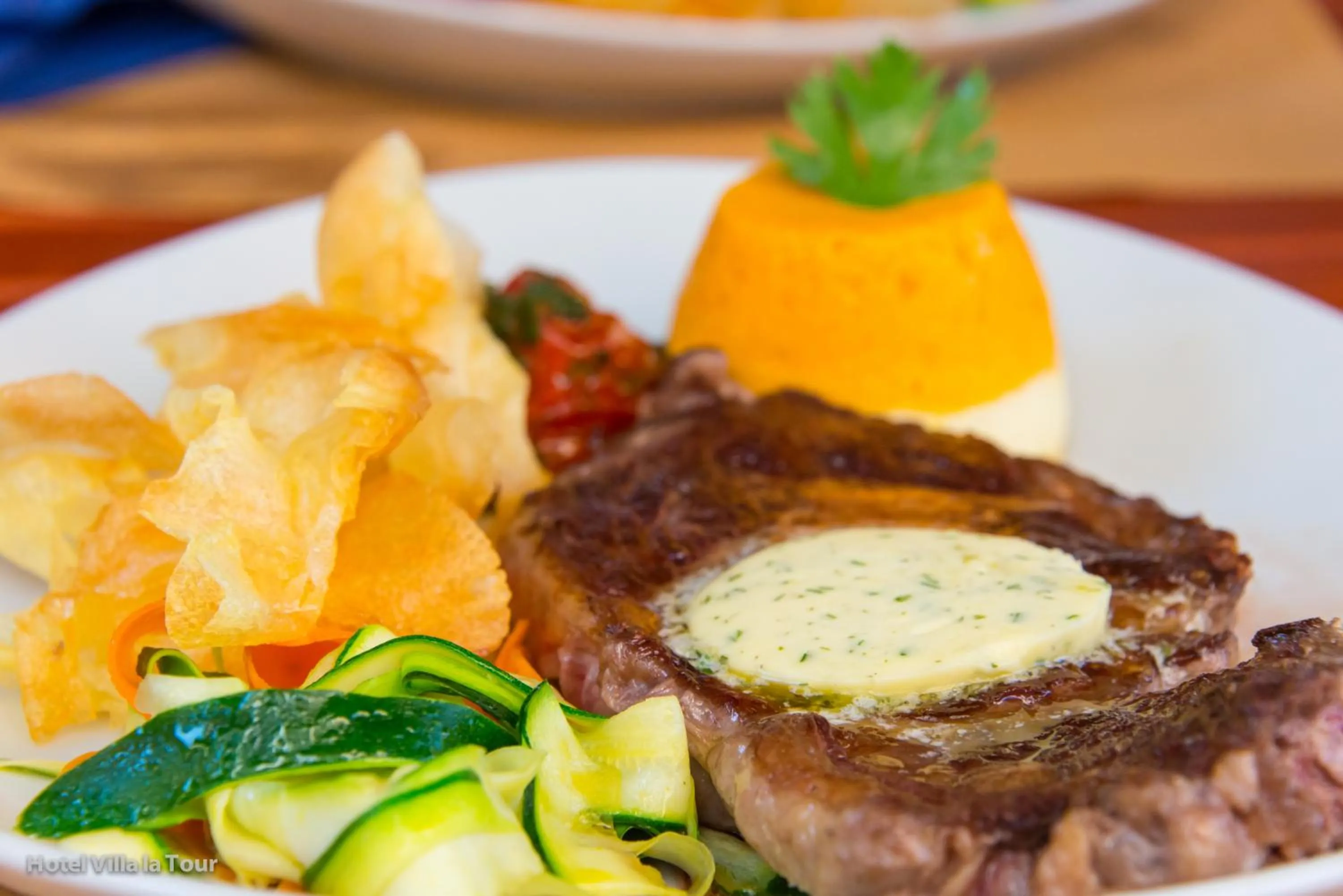 Restaurant/places to eat in Hotel Villa La Tour