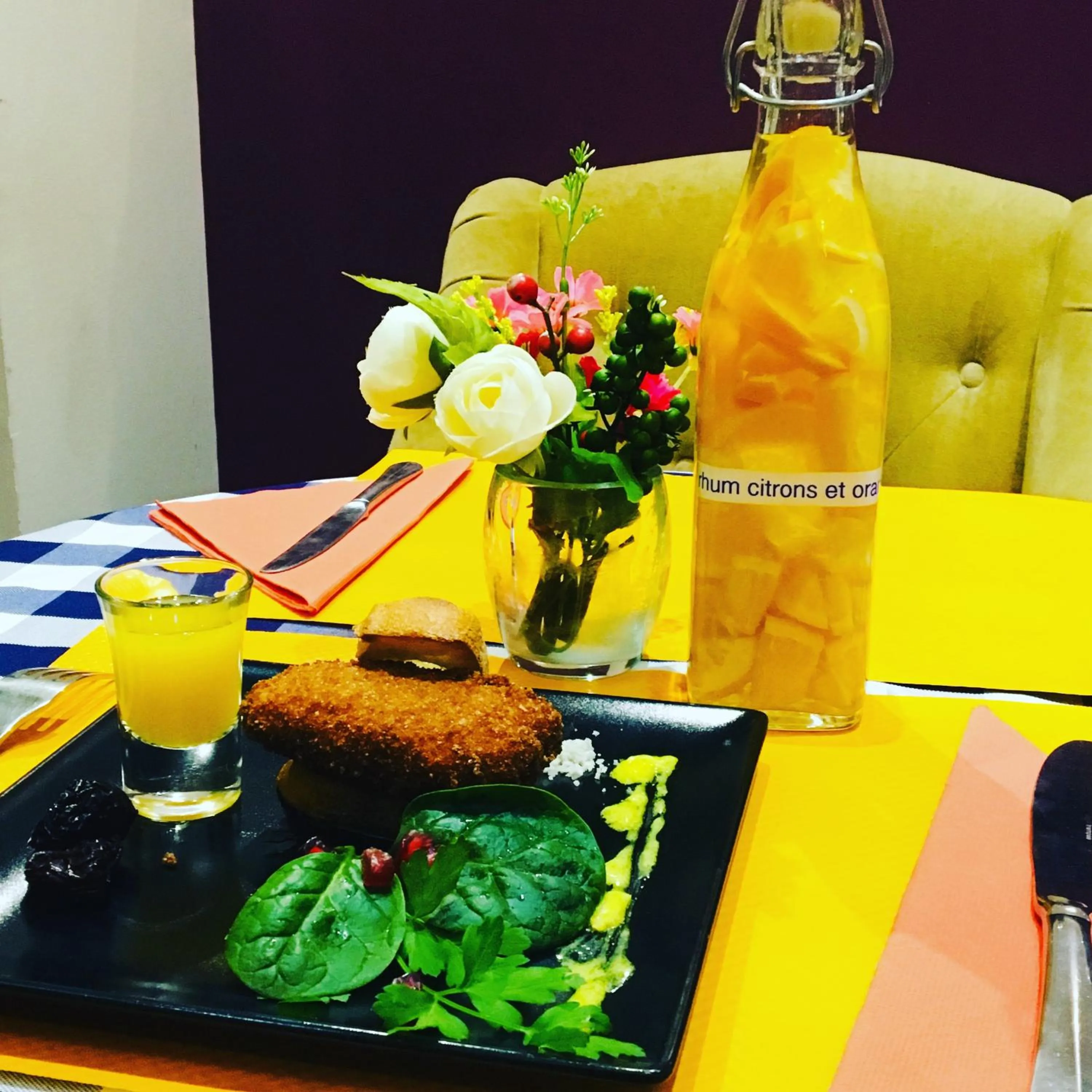 Property building in Hotel Villa La Tour