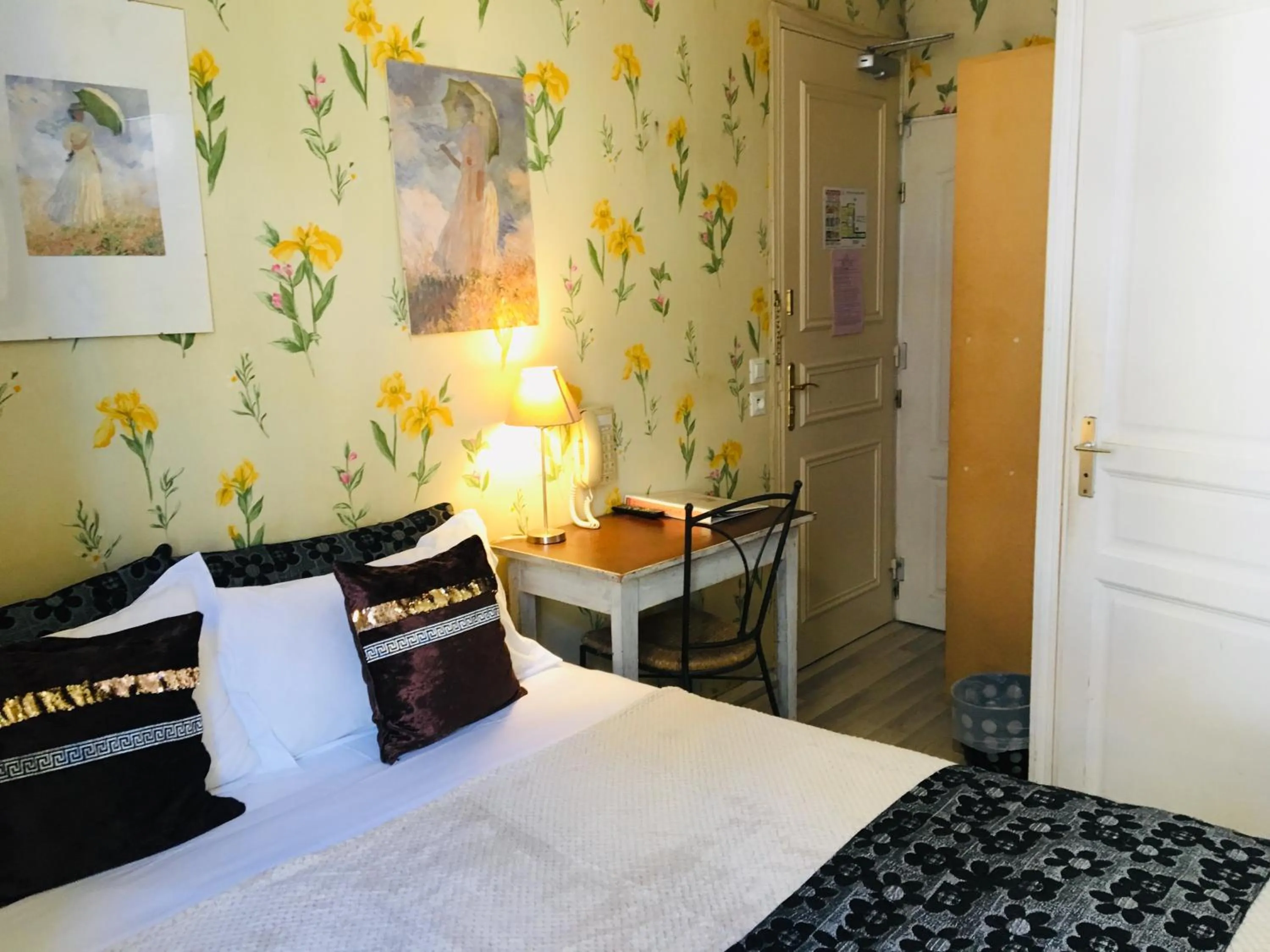 Bed in Hotel Villa La Tour