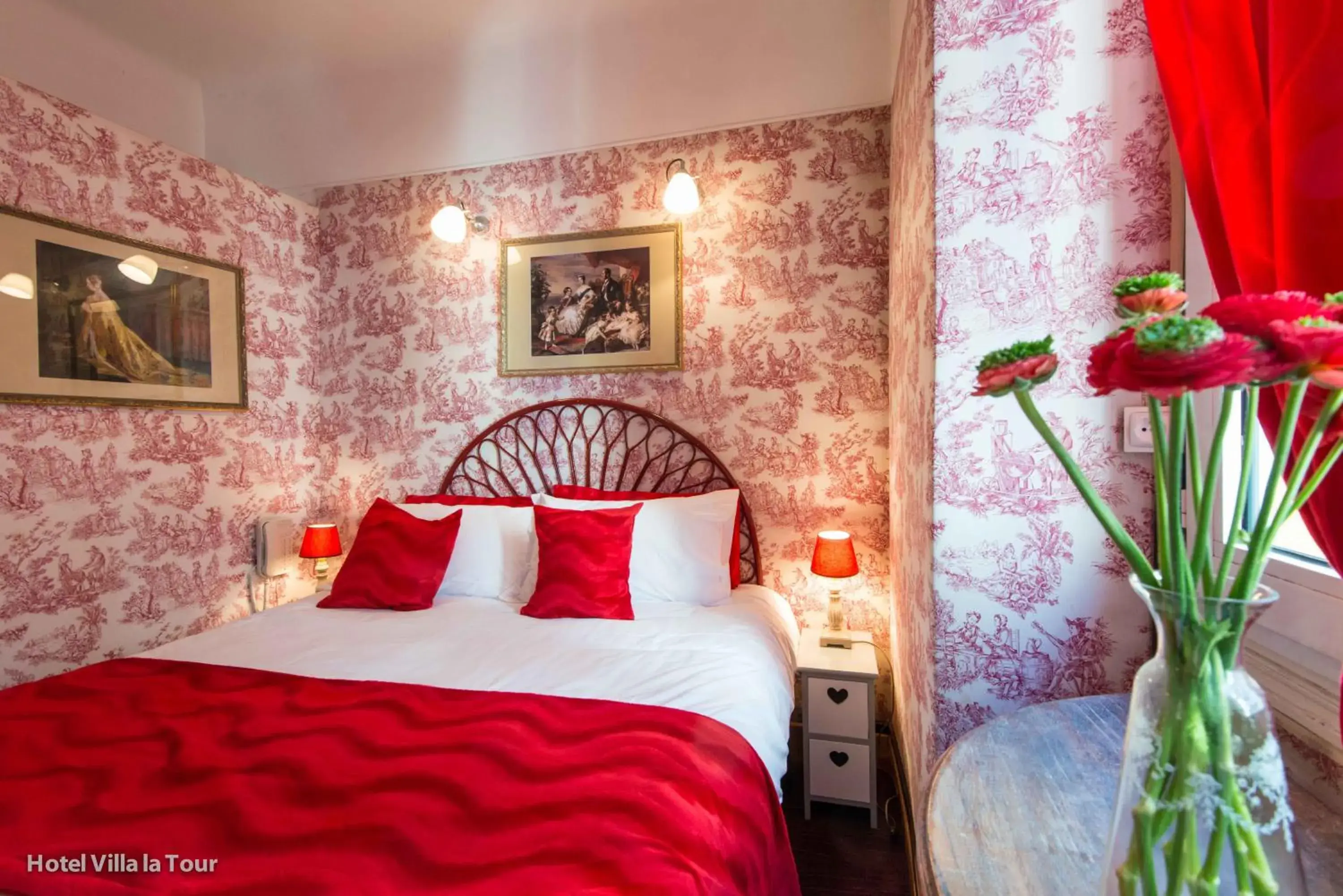 Tradition Double or Twin Room in Hotel Villa La Tour Tradition Double or Twin Room in Hotel Villa La Tour