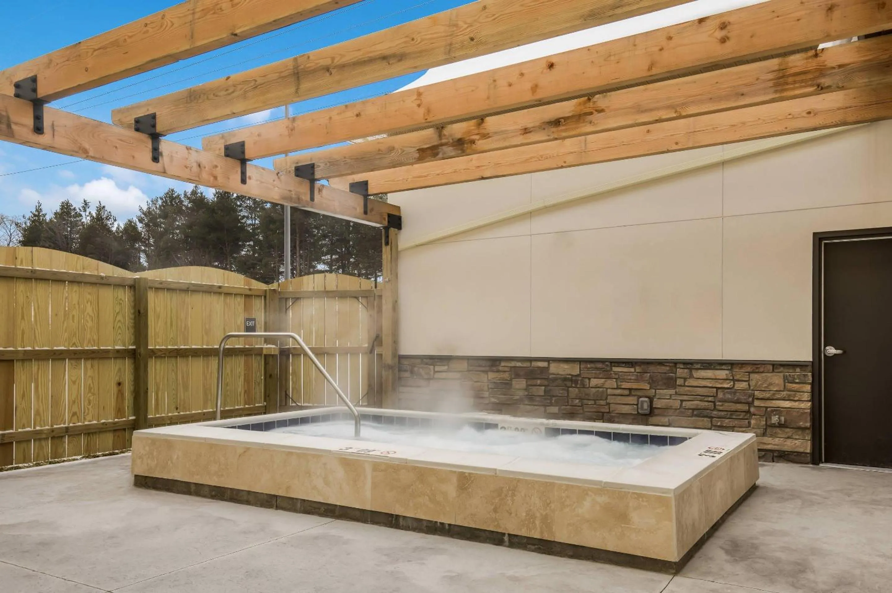 Swimming pool in MainStay Suites Gaylord