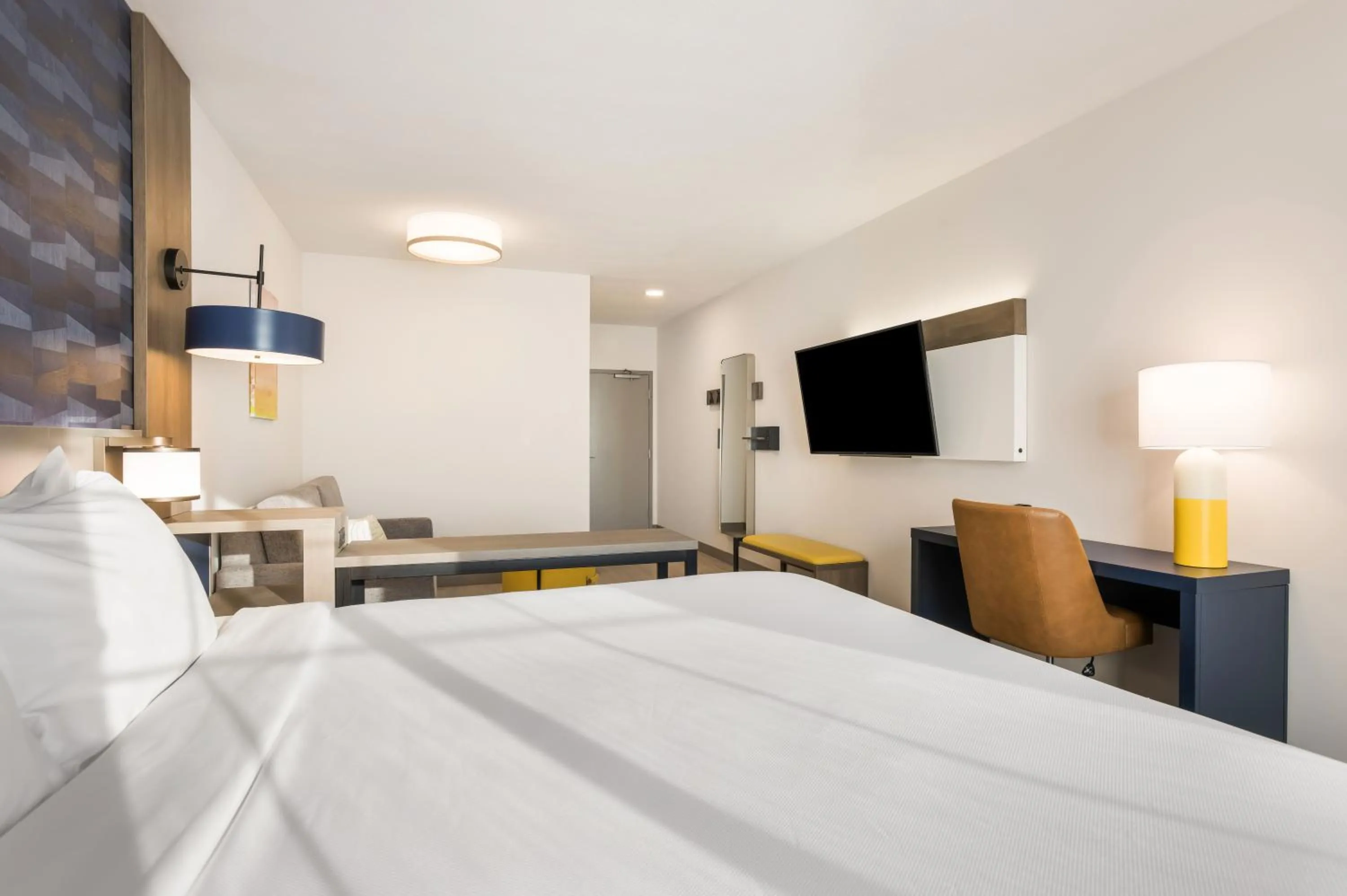 Bedroom, Bed in Comfort Inn & Suites Gaylord