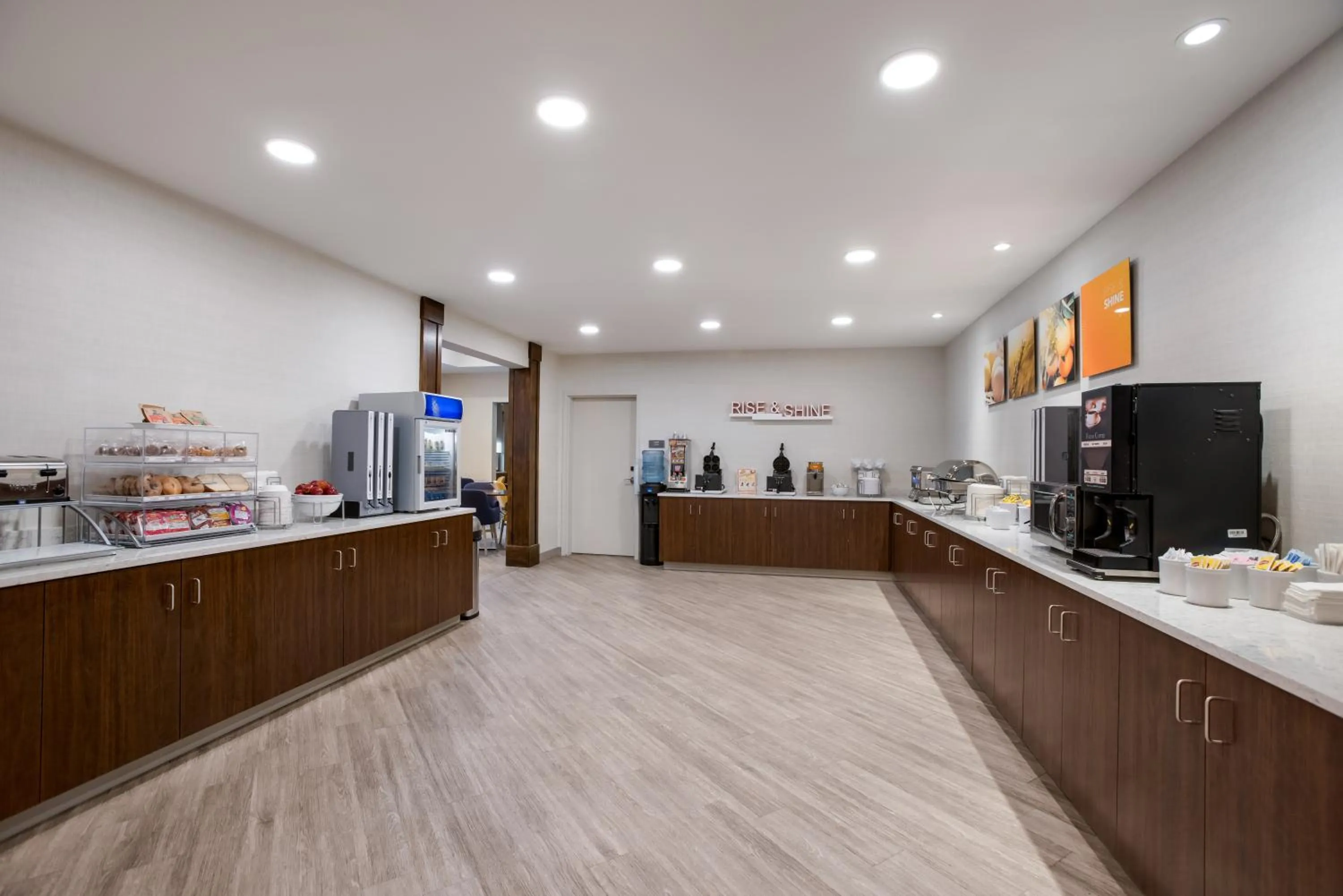 Breakfast in Comfort Inn & Suites Gaylord