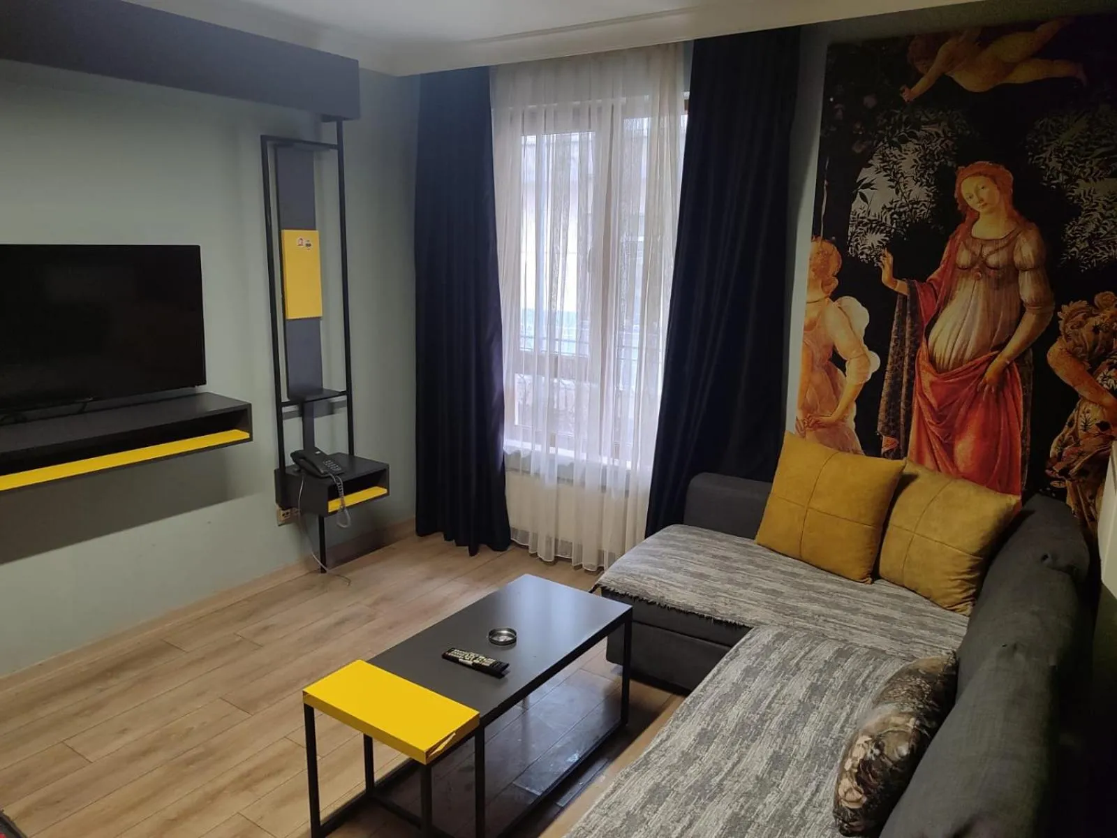 TV and multimedia, Bed in BUTİK 24 SUİTES