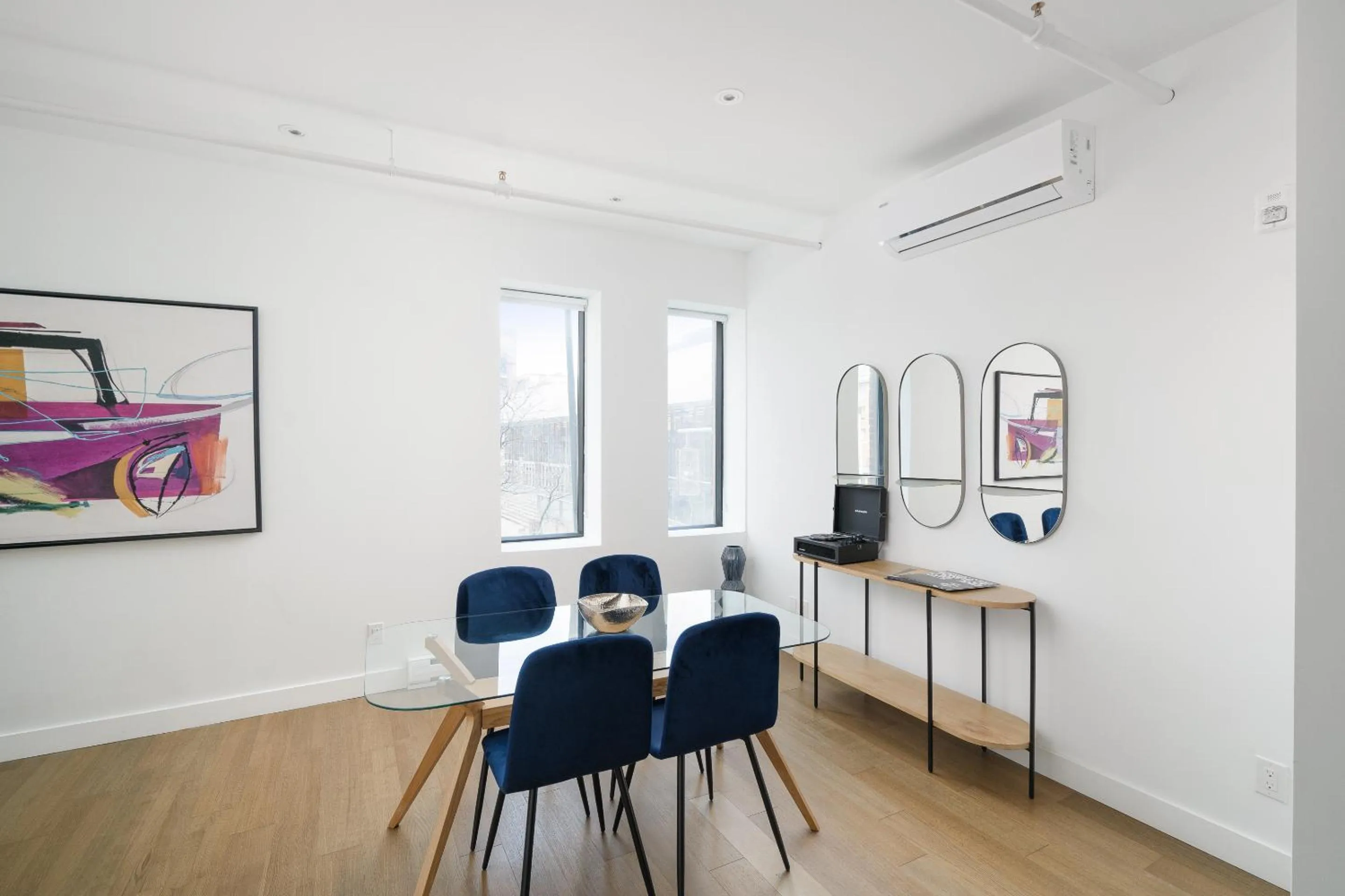 Bakan- Quartier des Congres, Convention District