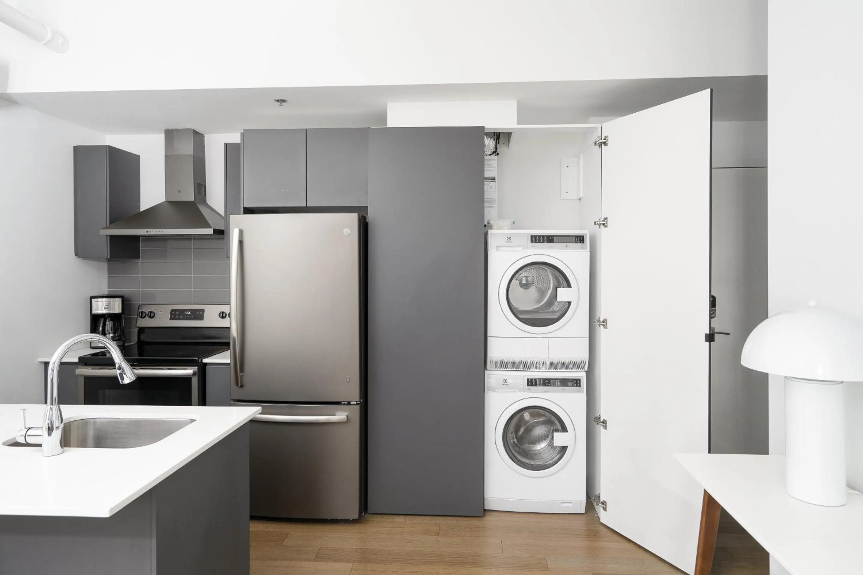 Bakan- Quartier des Congres, Convention District