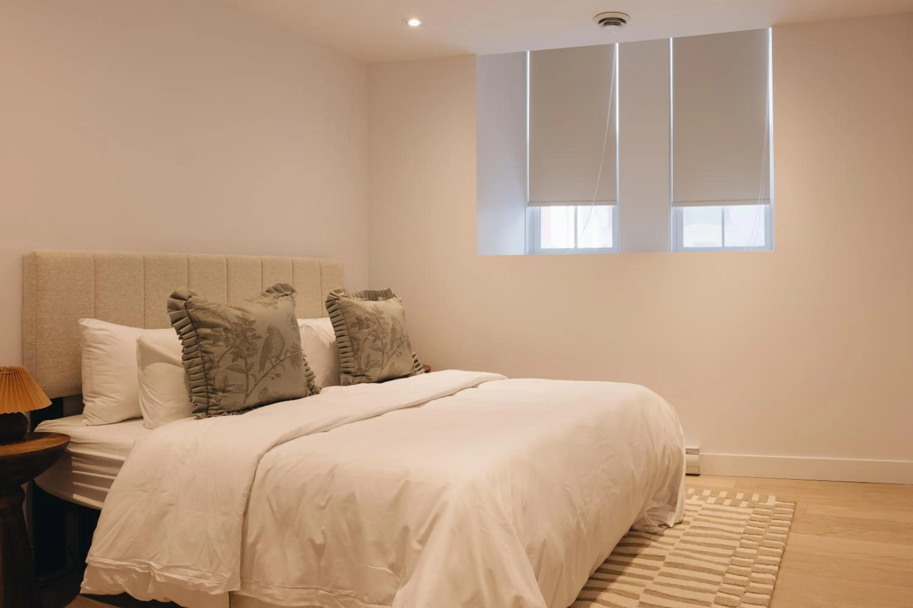 Bed in Bakan- Quartier des Congres, Convention District