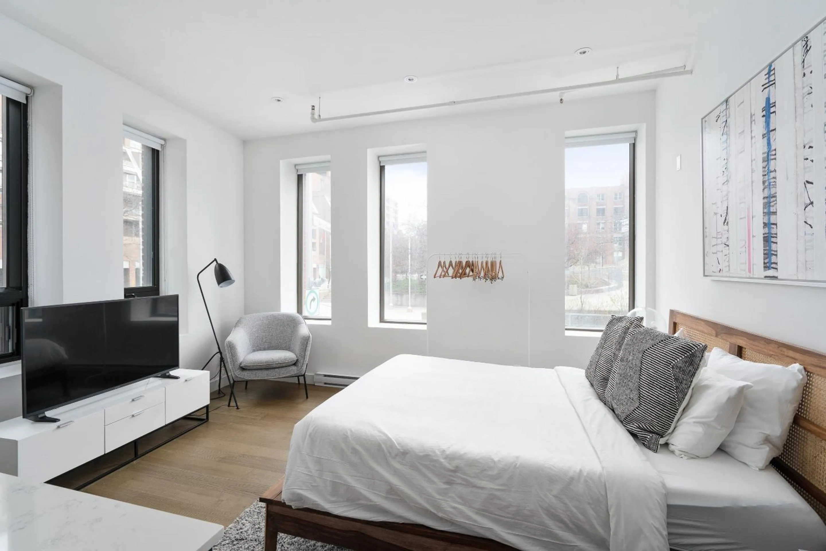 Bed in Bakan- Quartier des Congres, Convention District