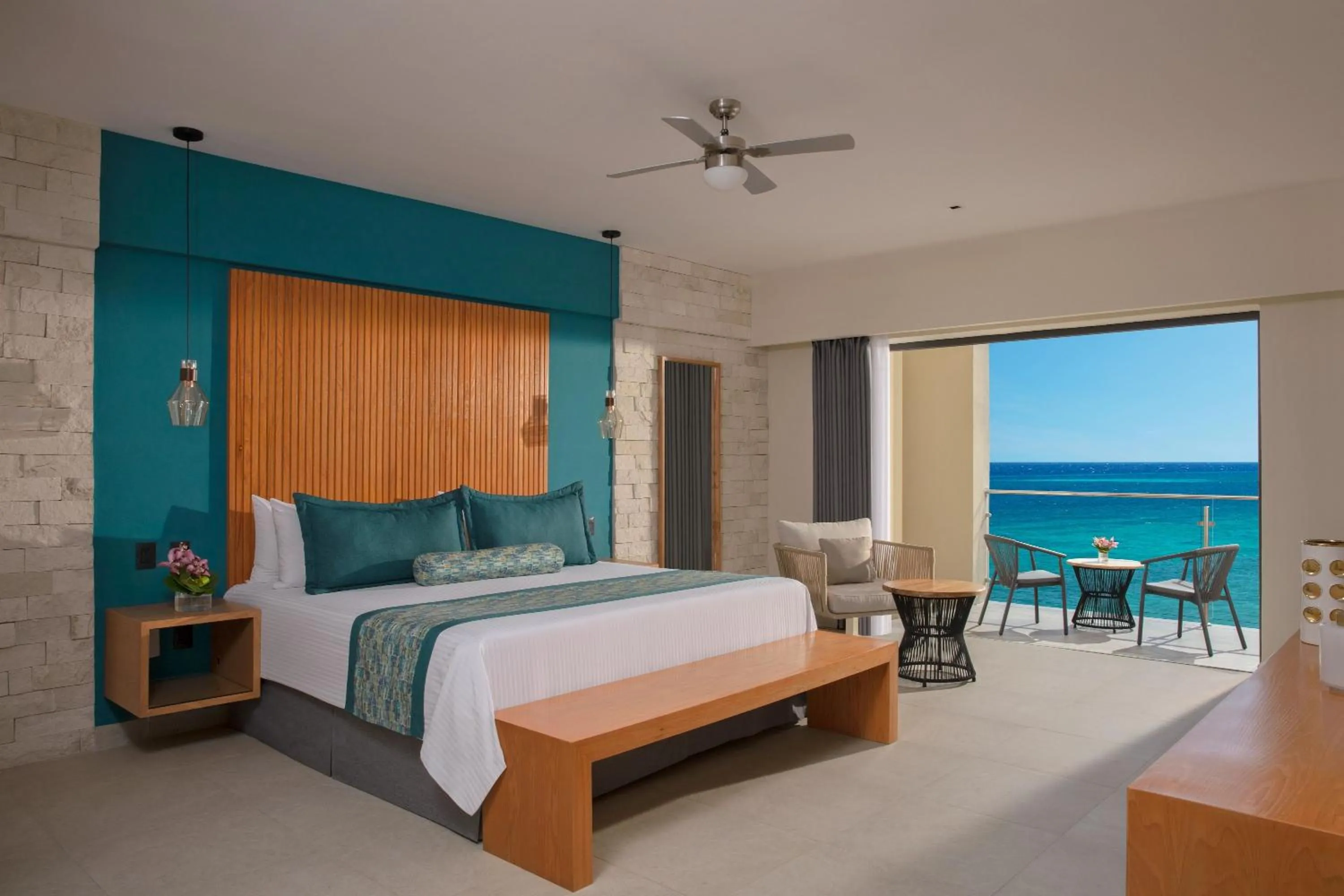 Bedroom, Bed in Dreams Cozumel Cape Resort & Spa